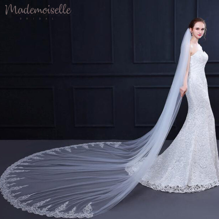 Dejianna Veil - Elegant Wedding Veil for Brides | Perfect for Church Ceremonies, Photo Shoots & Special Occasions