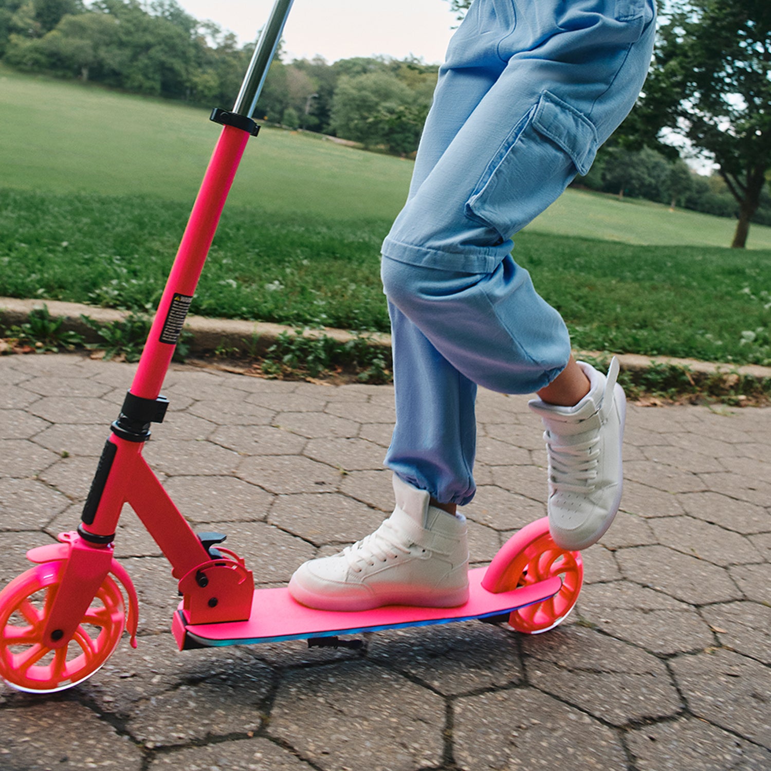 Self-Charging LED Light Up Scooter for Kids - No Batteries Needed, Eco-Friendly Ride-On Toy for Outdoor Fun and Nighttime Adventures