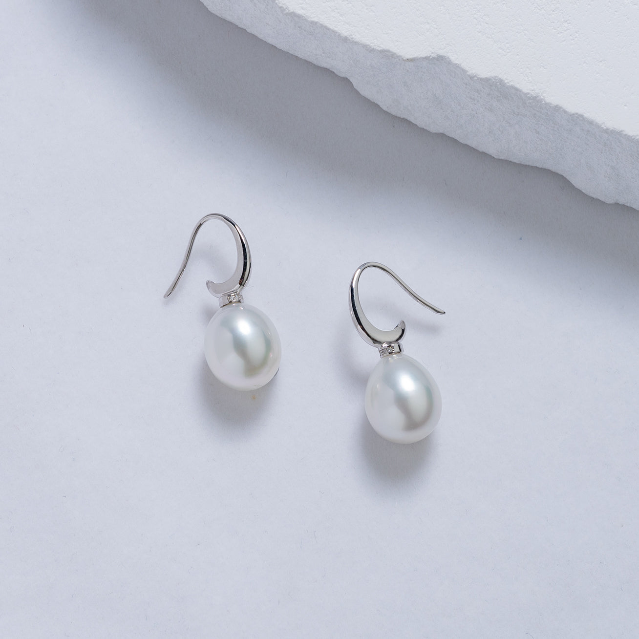 18K Solid Gold Diamond Australian White South Sea Pearl Earrings KE00103 - Luxury Pearl Jewelry for Weddings, Anniversaries & Special Occasions