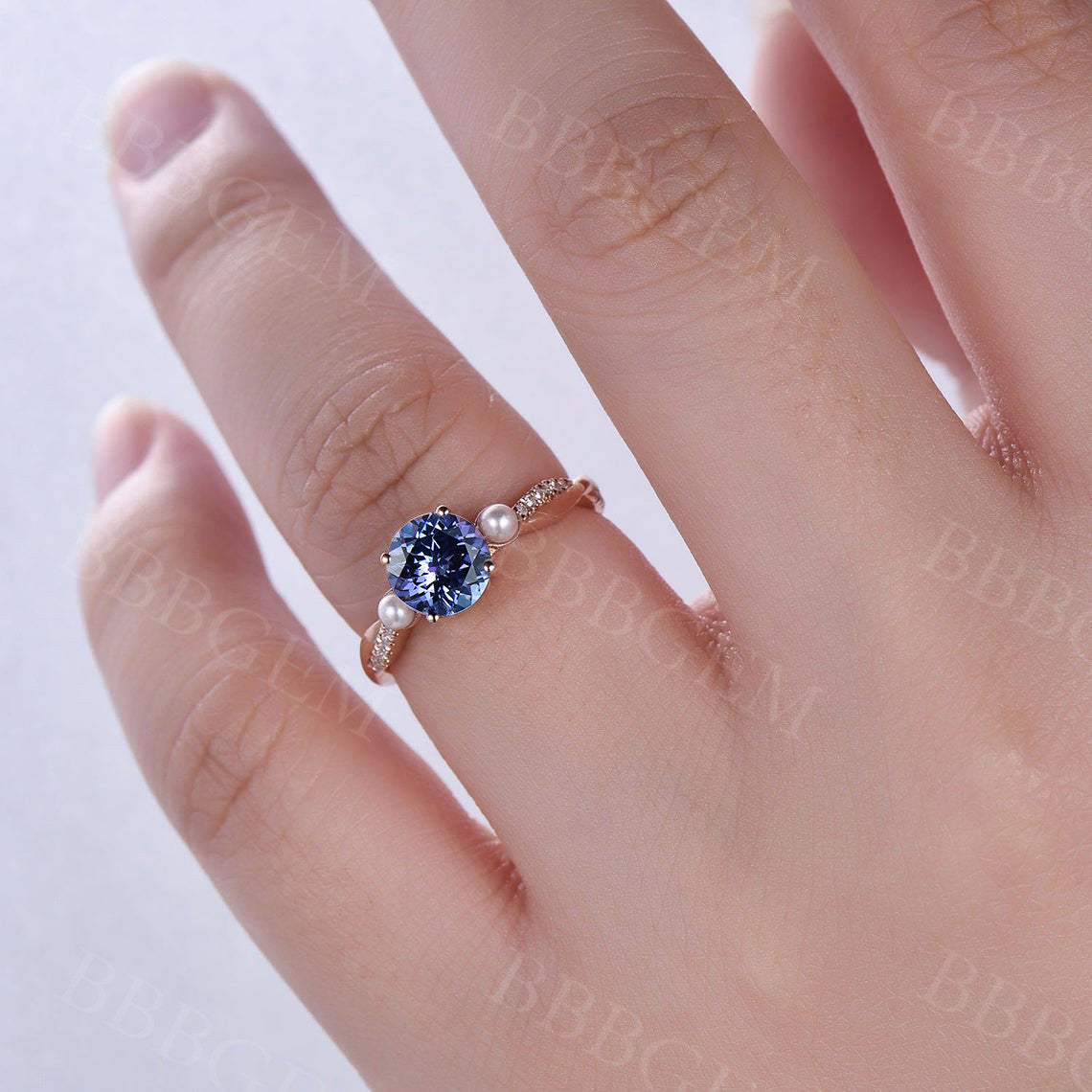 Exquisite Tanzanite Engagement Ring in Rose Gold with Pearl Accents - Perfect Wedding Band & Bridal Promise Ring for Romantic Proposals & Anniversaries