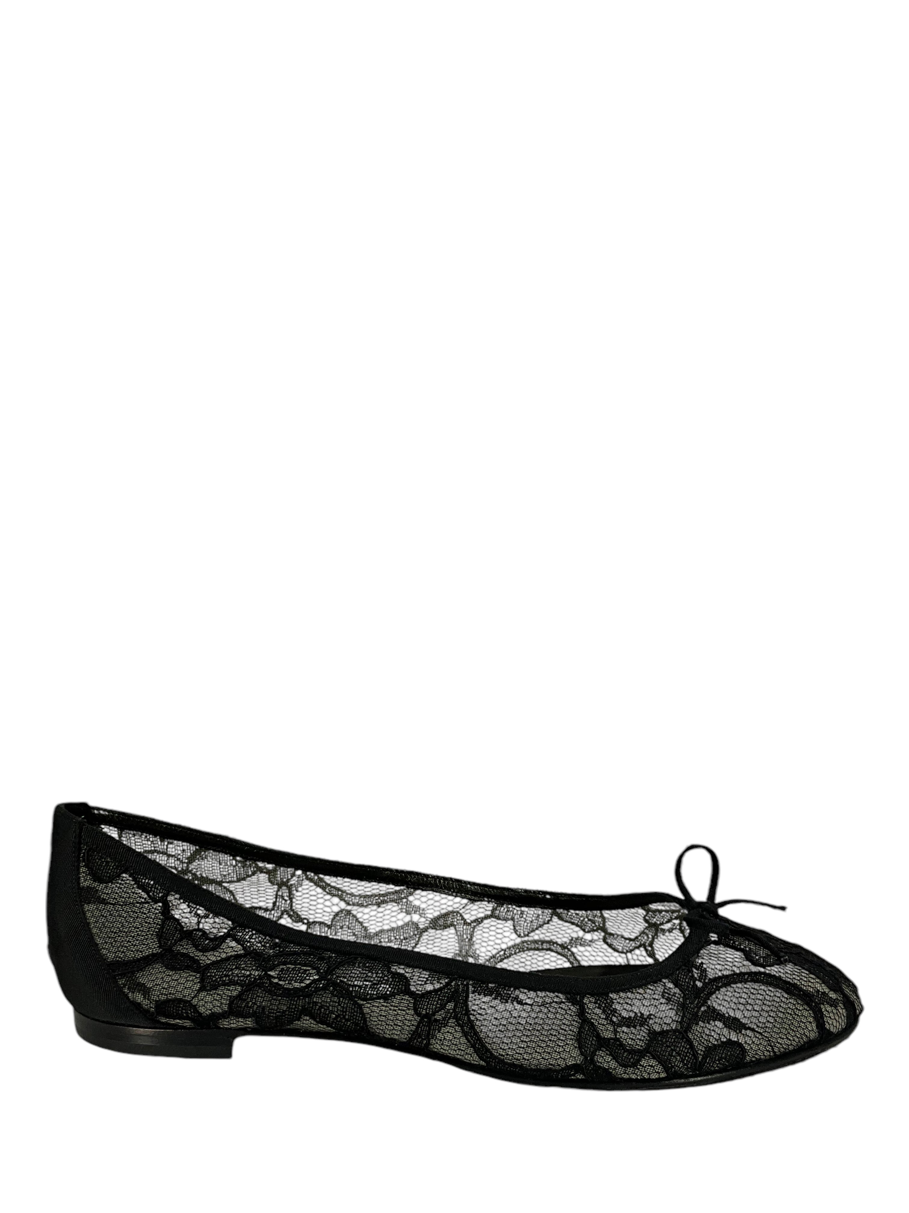 MANOLO BLAHNIK Women's Lace Ballet Flats Size 10.5 - Elegant Comfort for Weddings, Parties & Office Wear
