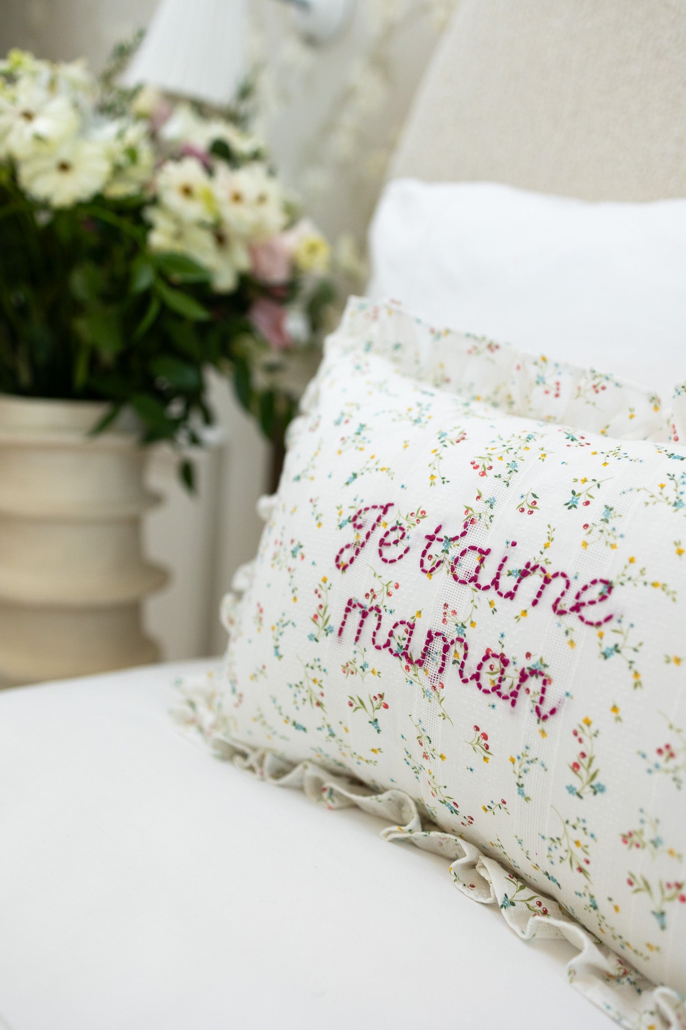 Provence Style Cushion Cover - Soft Decorative Pillow Case for Sofa, Bed & Home Decor - French Country Farmhouse Aesthetic