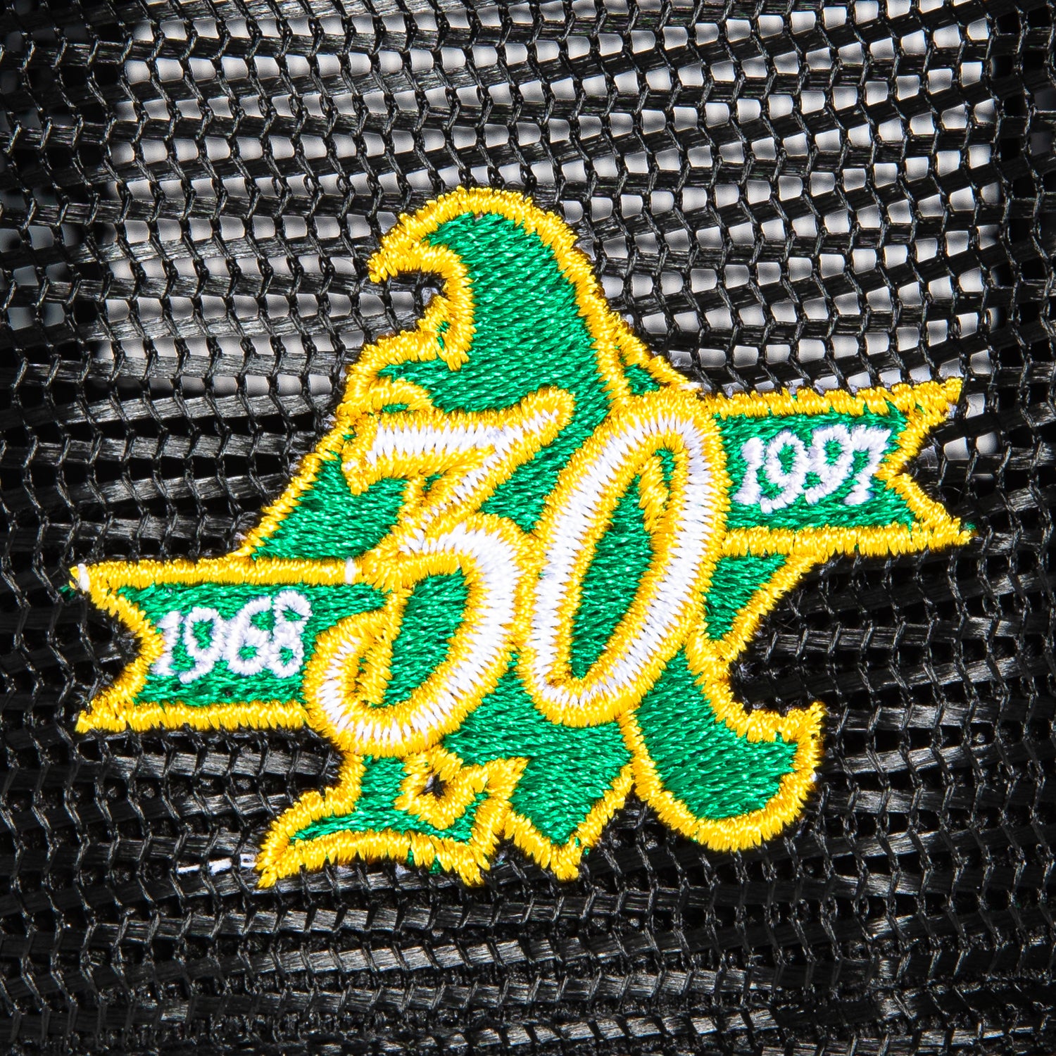 New Era 59Fifty Black Oakland Athletics 30th Anniversary Patch Snapback Trucker Hat - Adjustable Baseball Cap for Men & Women - Perfect for Baseball Games, Streetwear Fashion & Outdoor Activities