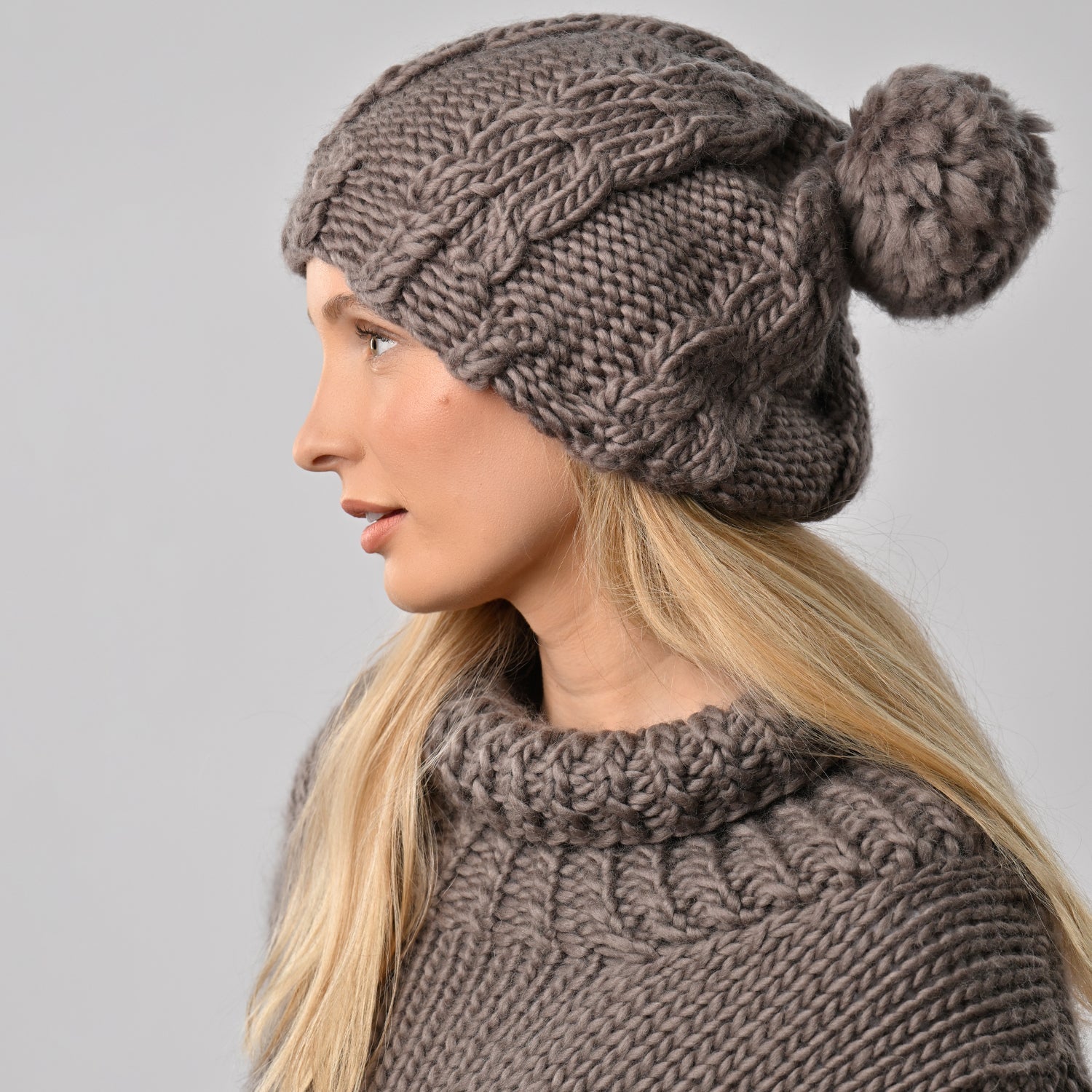 Ted Cable Knit Hat DIY Kit - Warm Winter Beanie Crochet Set for Adults - Perfect for Cozy Home Crafting & Outdoor Winter Activities