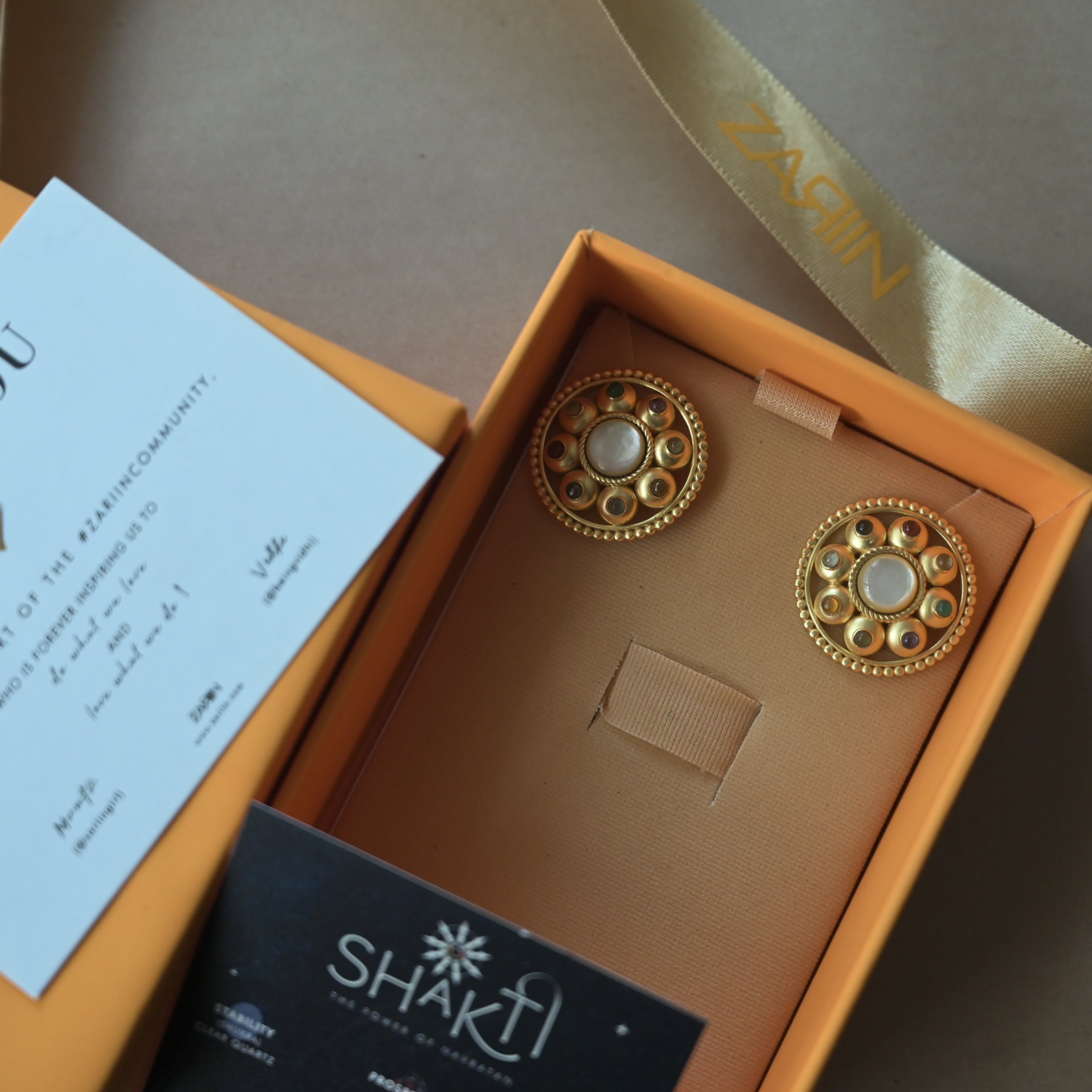 Cosmic Powers Navratna Gemstone Gift Box Set - Authentic Healing Stones for Meditation, Wealth & Protection - Perfect for Spiritual Healing, Yoga & Gifting
