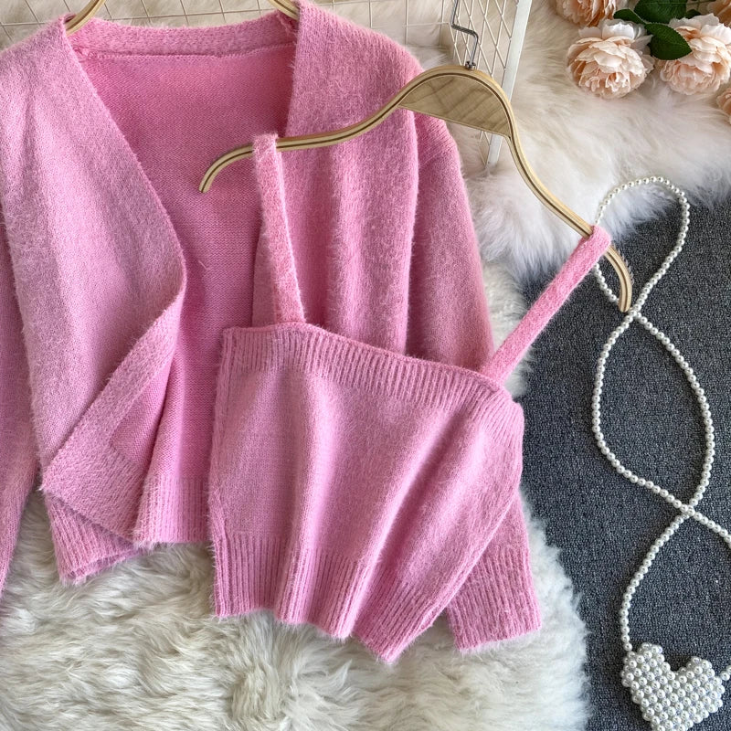 Soft & Cozy Women's Knitted Sweater - Warm Winter Pullover for Casual Outfits & Layering
