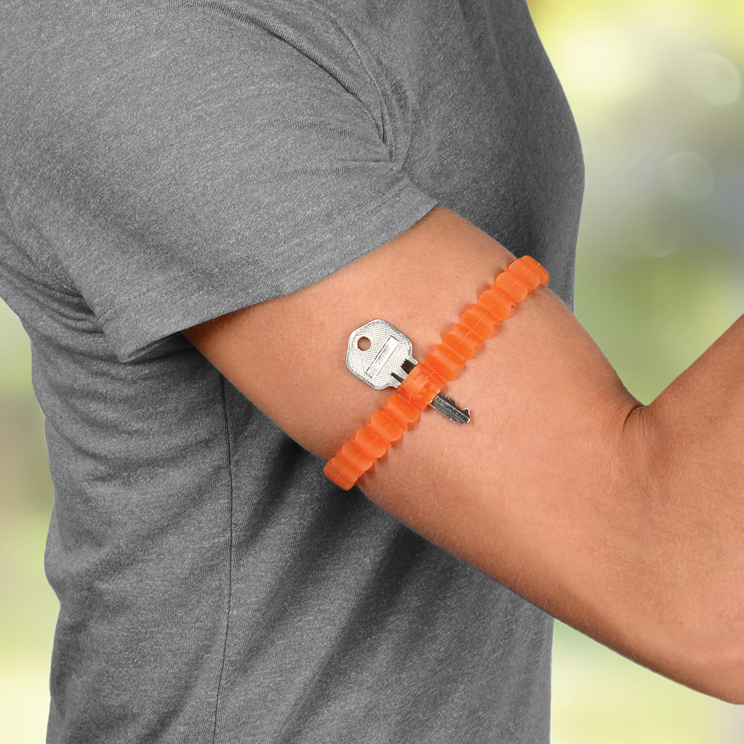 Nite Ize Key Band-It Stretch Wristband Keychain with S-Biner Clip - Orange | Secure Key Holder for Outdoor Activities, Running, Hiking & Travel