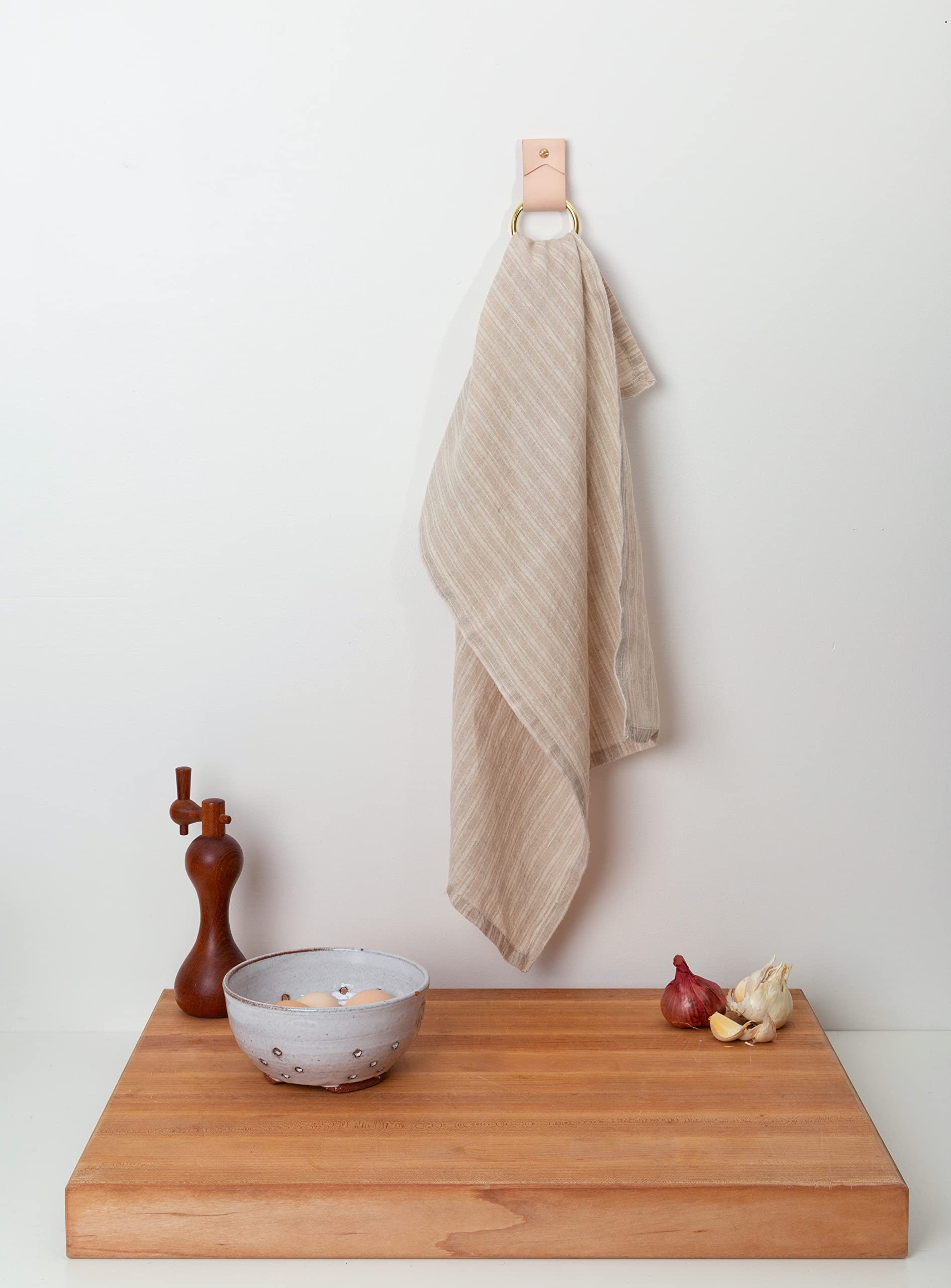 KEYAIIRA - Small Wide Leather Wall Hook, Minimalist Steel Towel Ring for Bathroom, Hand Towel Holder with Leather Loop Strap - Perfect for Wall Hanging, Kitchen, Entryway & Decorative Storage