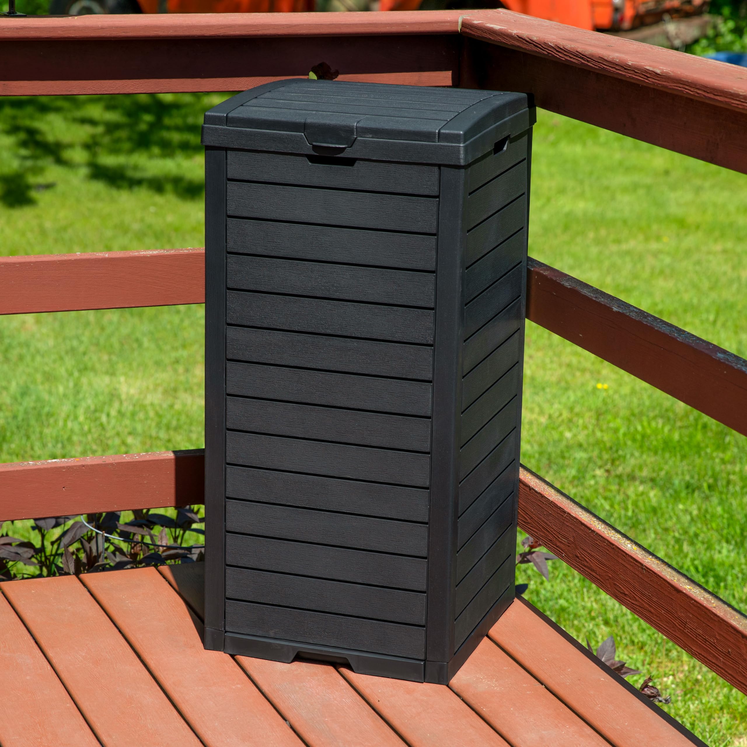 Sunnydaze 39-Gallon Outdoor Trash Can with Lid & Built-in Drip Tray - Weatherproof Resin Garbage Bin for Patio, Deck, Backyard & Garden - Black