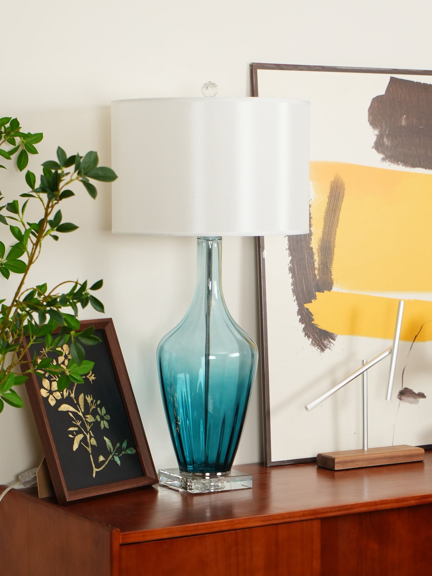 Hagano Modern Table Lamp - Adjustable LED Desk Light for Home Office, Bedroom & Living Room - Perfect for Reading, Working & Decor