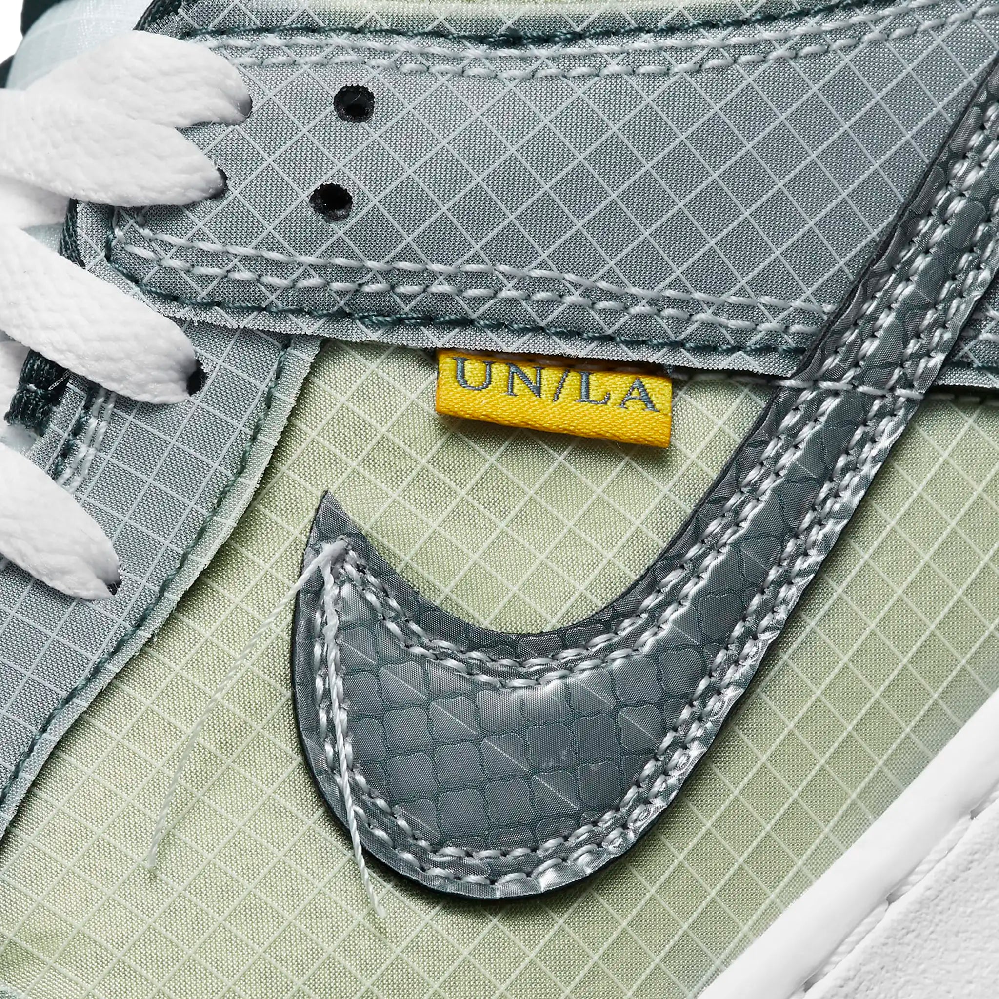 Nike x Union Dunk Low Passport Pack Pistachio Sneakers - Limited Edition Collaboration Shoes for Men & Women - Perfect for Streetwear, Skateboarding & Casual Fashion