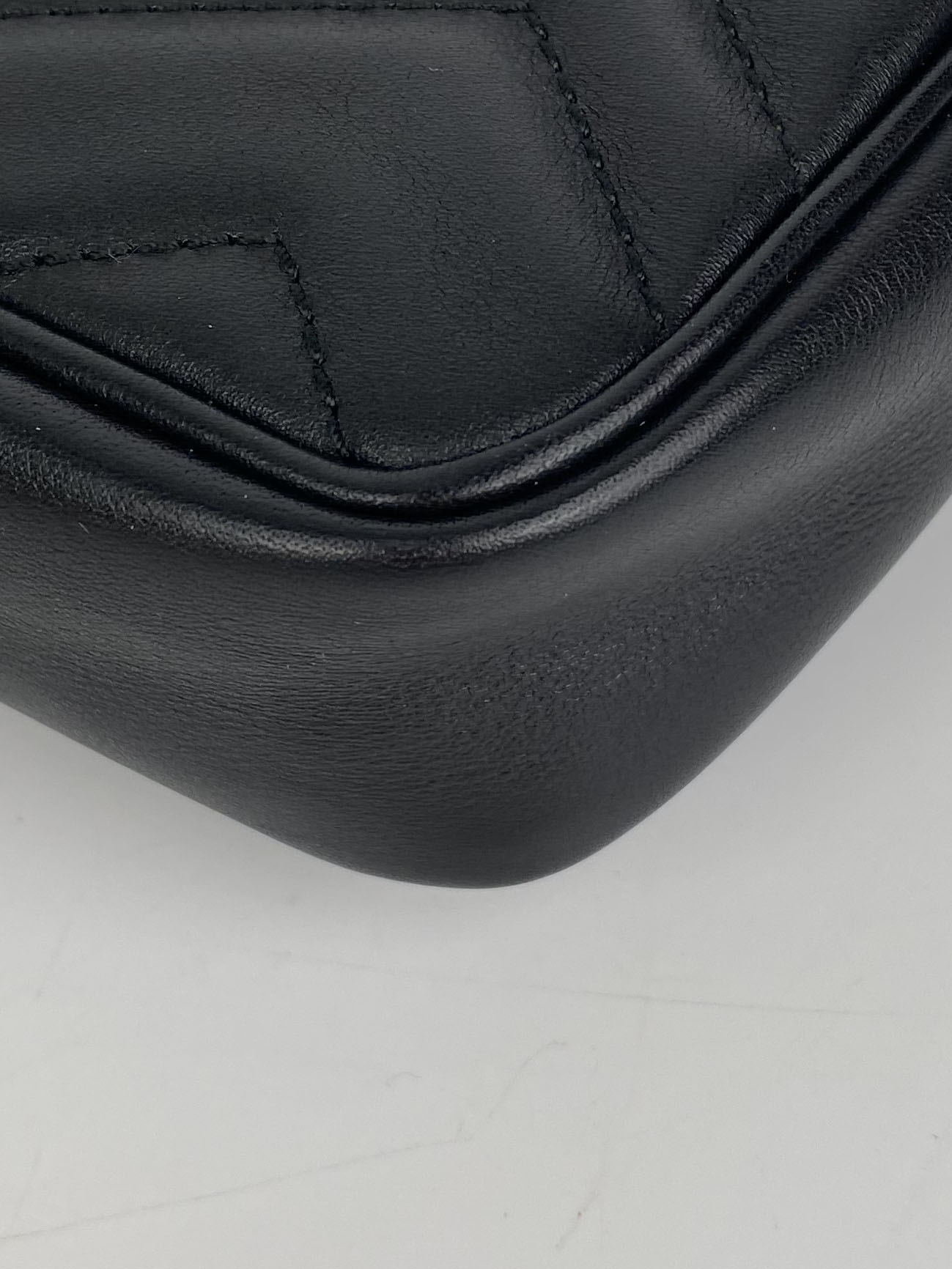 Gucci Black Super Mini Marmont Crossbody Bag - Luxury Leather Shoulder Purse for Women, Perfect for Date Night & Evening Outings