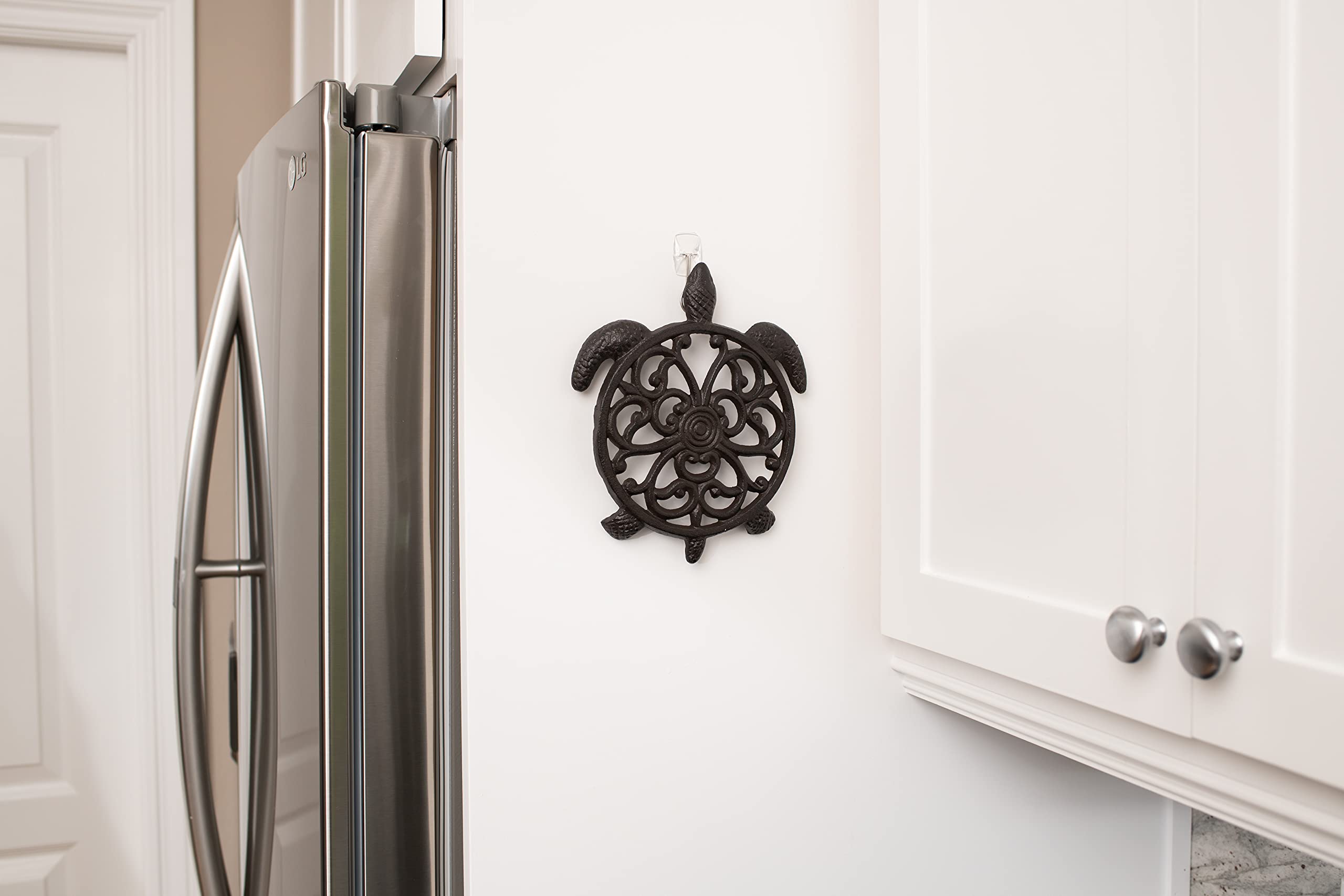 Cast Iron Trivet for Hot Pots & Pans - Sea Turtle Design with Rubber Feet - Kitchen & Dining Decor