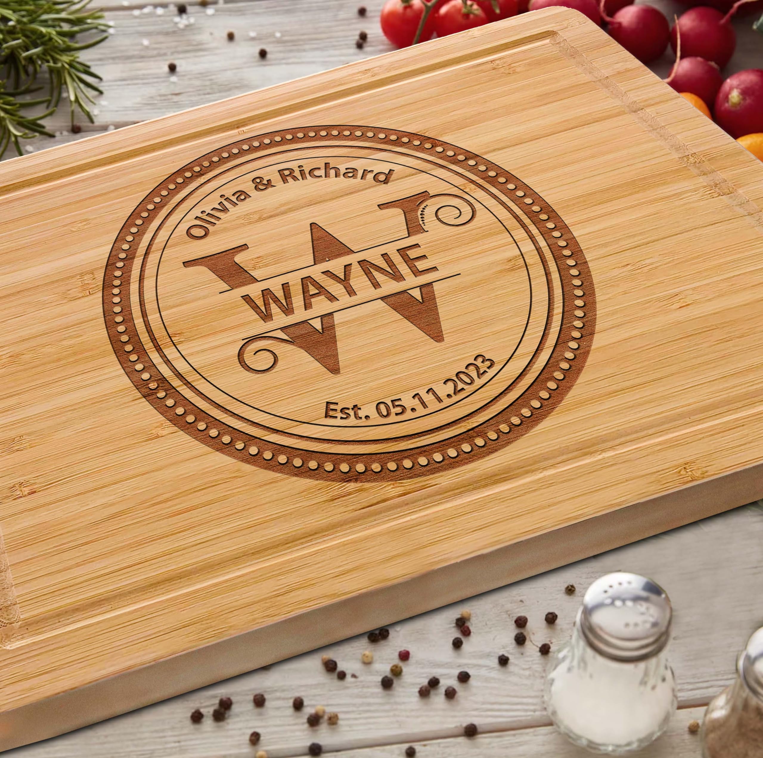 Personalized Wooden Anniversary Cutting Board for Couples - Custom Engraved Wedding Gift for Newlyweds, Romantic Birthday Present for Wife & Husband - Unique Engagement Gift Idea, Wedding Registry Essential - Perfect Christmas Kitchen Gift for Parents (Ideal for Anniversary Celebrations, Housewarming & Romantic Kitchen Decor)