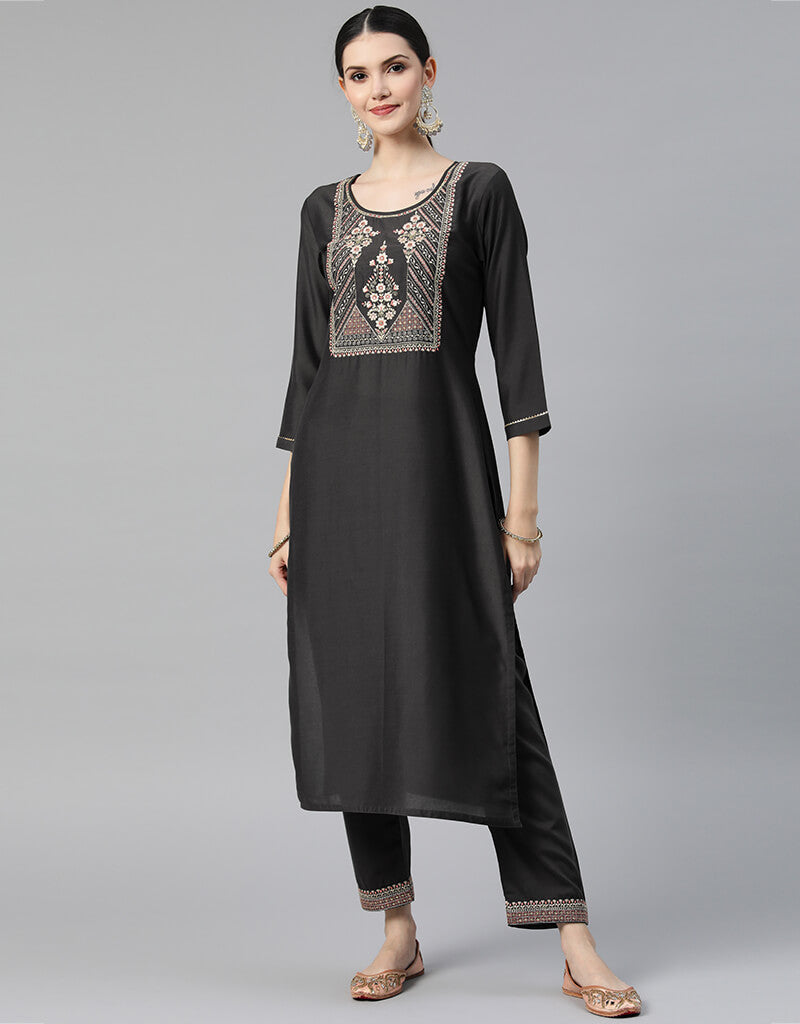 Elegant Black Muslin Pant Suit for Women - Comfortable & Stylish Office Wear - Perfect for Business Meetings, Work Attire & Professional Events