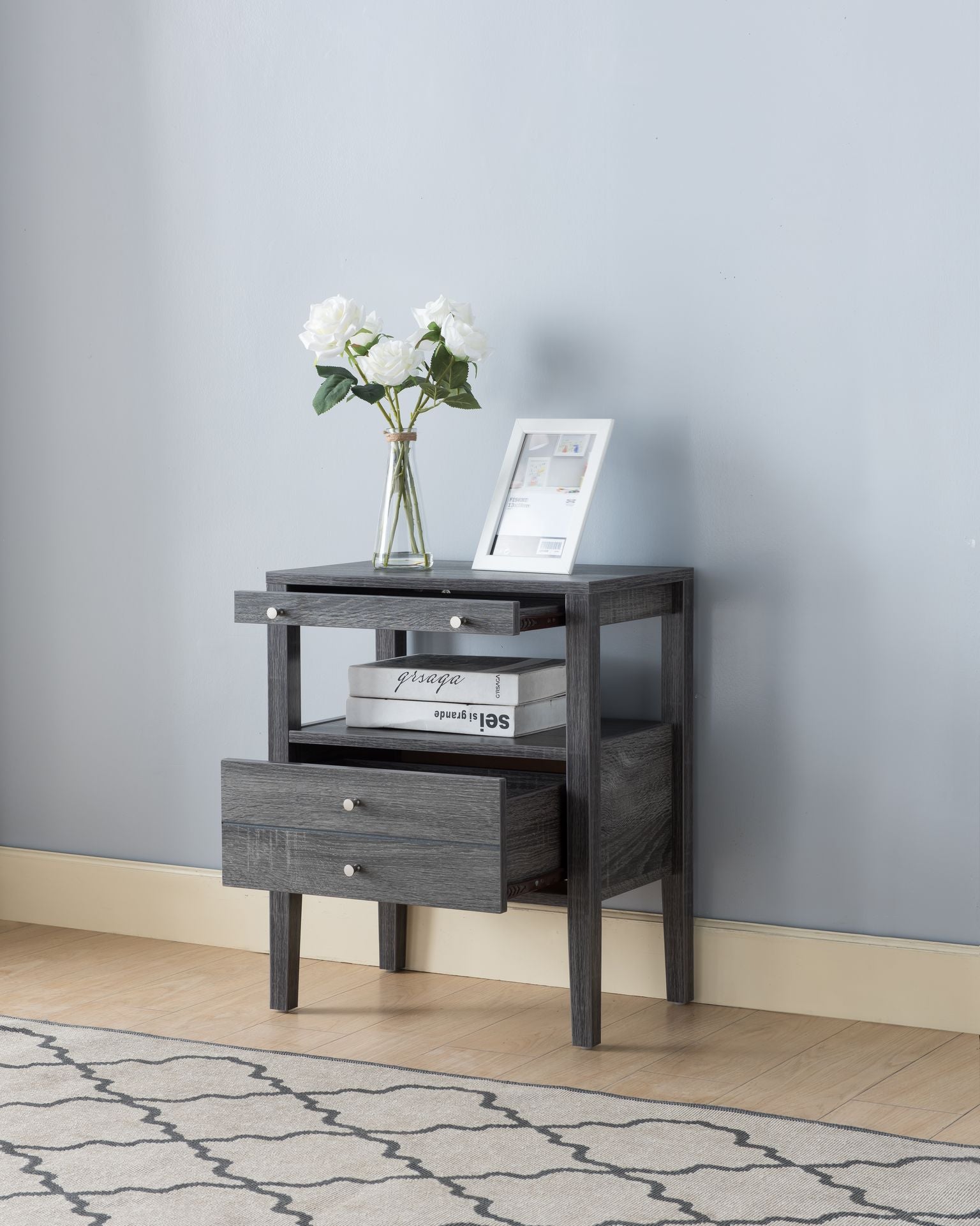 Modern Grey Accent Table - Stylish Side Table for Living Room, Bedroom, or Office - Perfect for Home Decor & Small Spaces