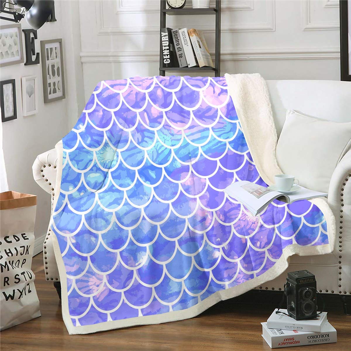 Mermaid Scales Plush Fleece Blanket - Blue Fish Scale Print Sherpa Throw for Girls, Twin Size 60x80 Inch | Ocean Themed Cozy Blanket for Sofa, Bed, Couch | Perfect for Bedroom Decor, Gift for Marine Life Lovers, Winter Warmth & Movie Nights