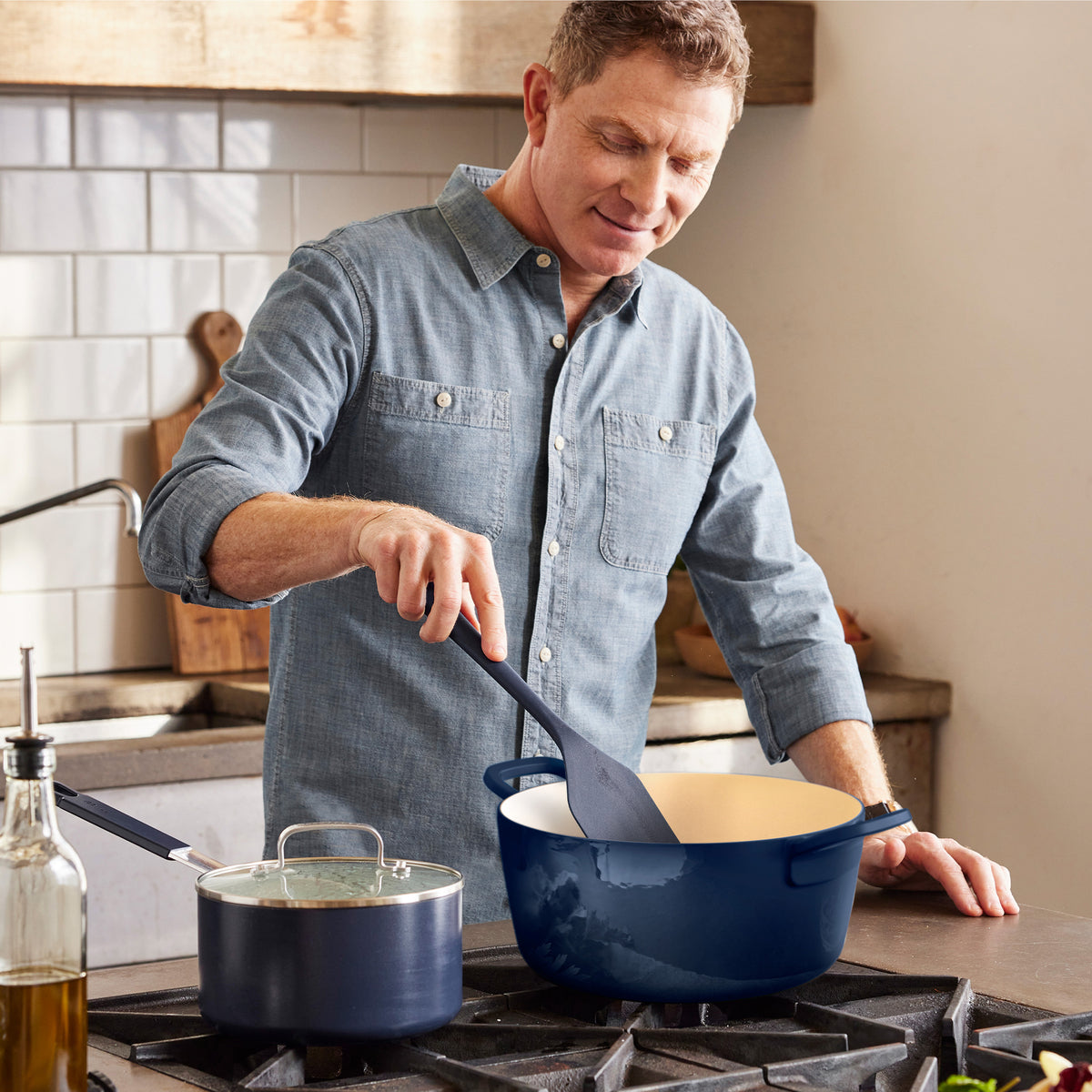 Bobby Flay by GreenPan 5.5 Quart Enameled Cast Iron Dutch Oven - Cobalt Blue | Heavy Duty Cookware for Braising, Stewing & Baking | Perfect for Soups, Bread & Family Meals