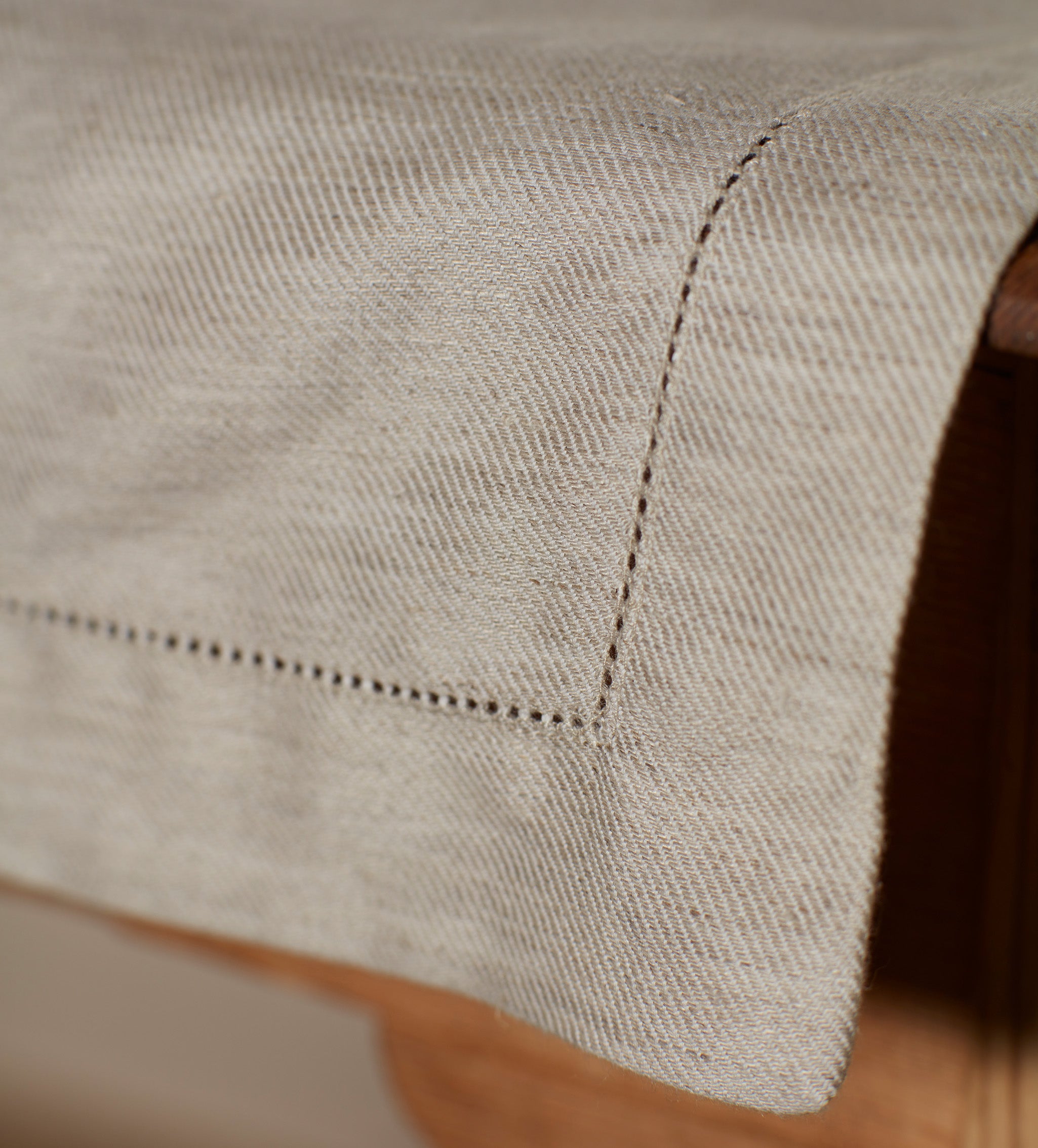 Eco-Friendly Natural Twill Cotton Linen Table Runner - Rustic Farmhouse Dining Decor for Weddings, Parties & Holiday Tablescapes