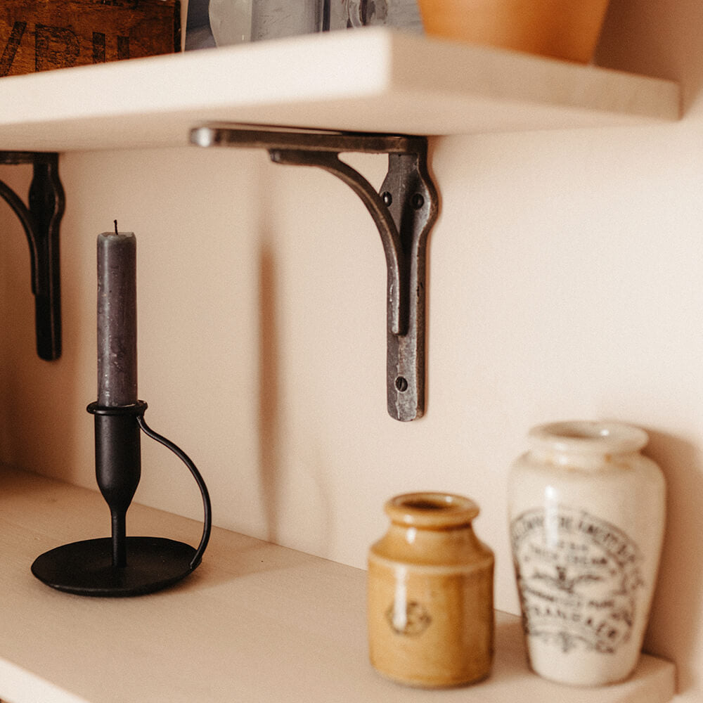 Vintage Cast Iron Arched Shelf Bracket - Heavy Duty Wall Mounted Shelf Support for Rustic Home Decor, Kitchen Shelving, and Bathroom Storage