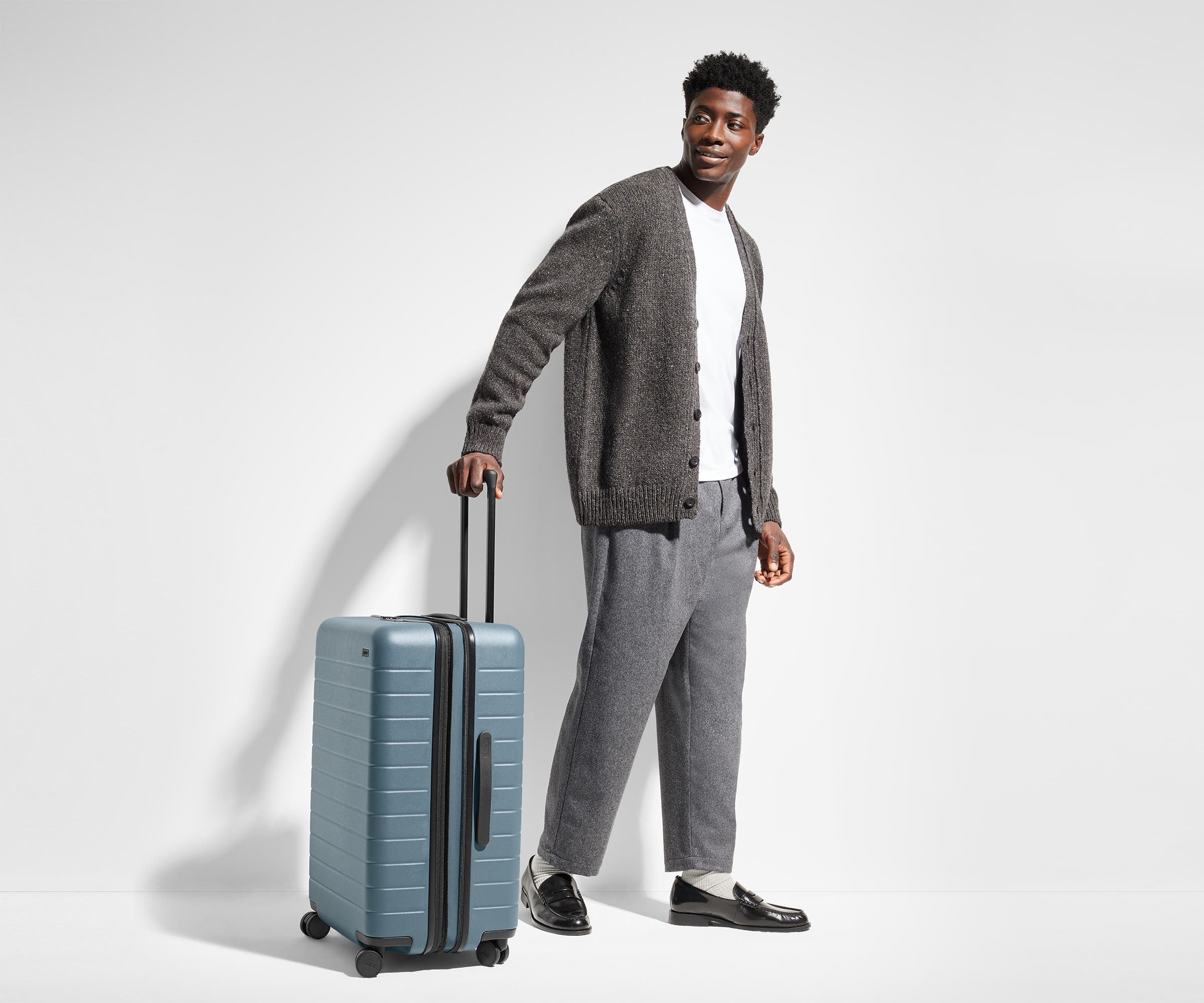 Premium The Medium Flex Backpack in Jet Black - Stylish & Durable for Work, Travel & Everyday Use