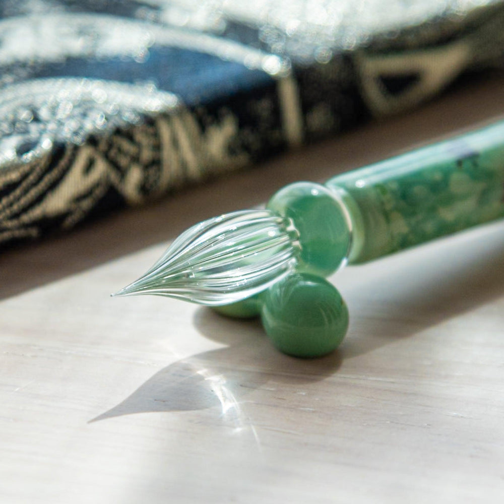 Chidori Emerald Green Glass Dip Pen with Wooden Pen Rest - Perfect for Calligraphy, Letter Writing & Art Projects
