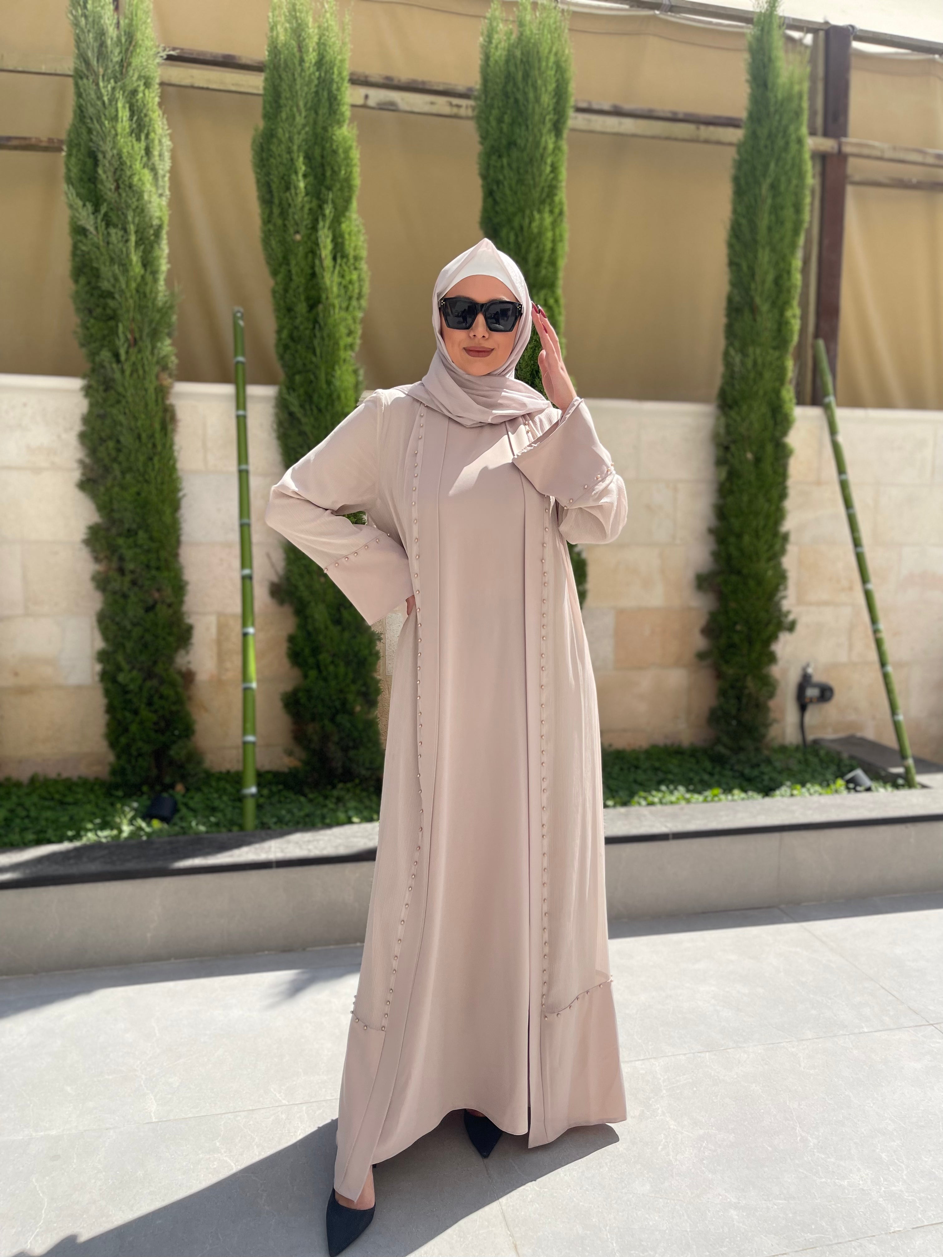 Elegant Two Piece Abaya Set for Women - Modest Islamic Prayer Dress with Flowing Hijab - Perfect for Mosque, Eid Celebrations & Special Occasions
