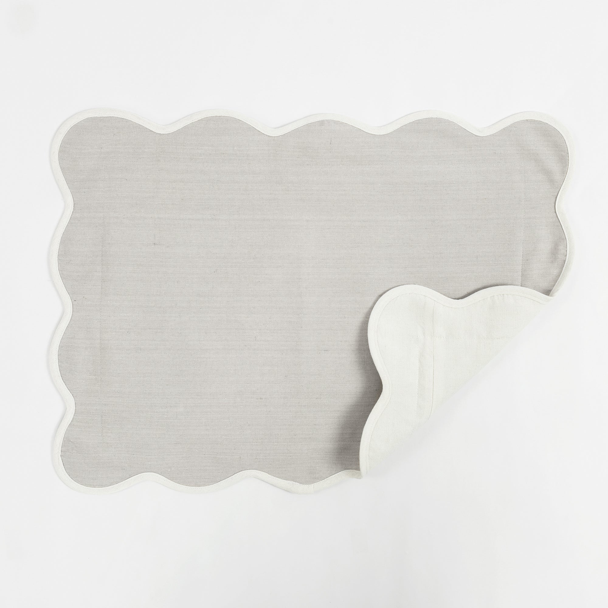 Coastal Chic Scalloped Edge Throw Pillow Cover - Decorative Cushion Case for Beach House, Boho Bedroom & Farmhouse Decor