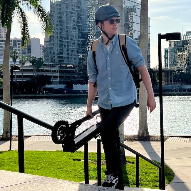 Horizon All-Round Electric Scooter for Adults - Commuter Scooter with Long Battery Life & Foldable Design - Perfect for Urban Commuting & Short Trips
