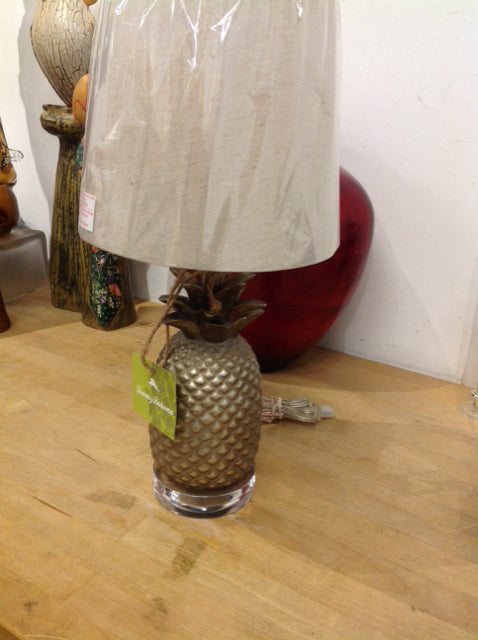 Tommy Bahama Resin Pineapple Lamp - 19