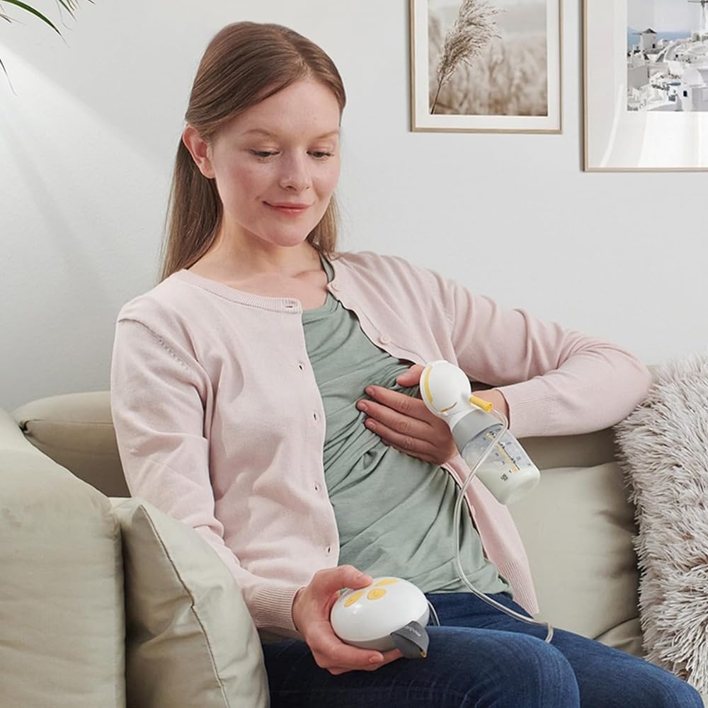 Medela Solo Electric Breast Pump - Lightweight & Comfortable Single Electric Pump with Flex Shields for Efficient Milk Expression - Perfect for Travel, Work & On-the-Go Moms