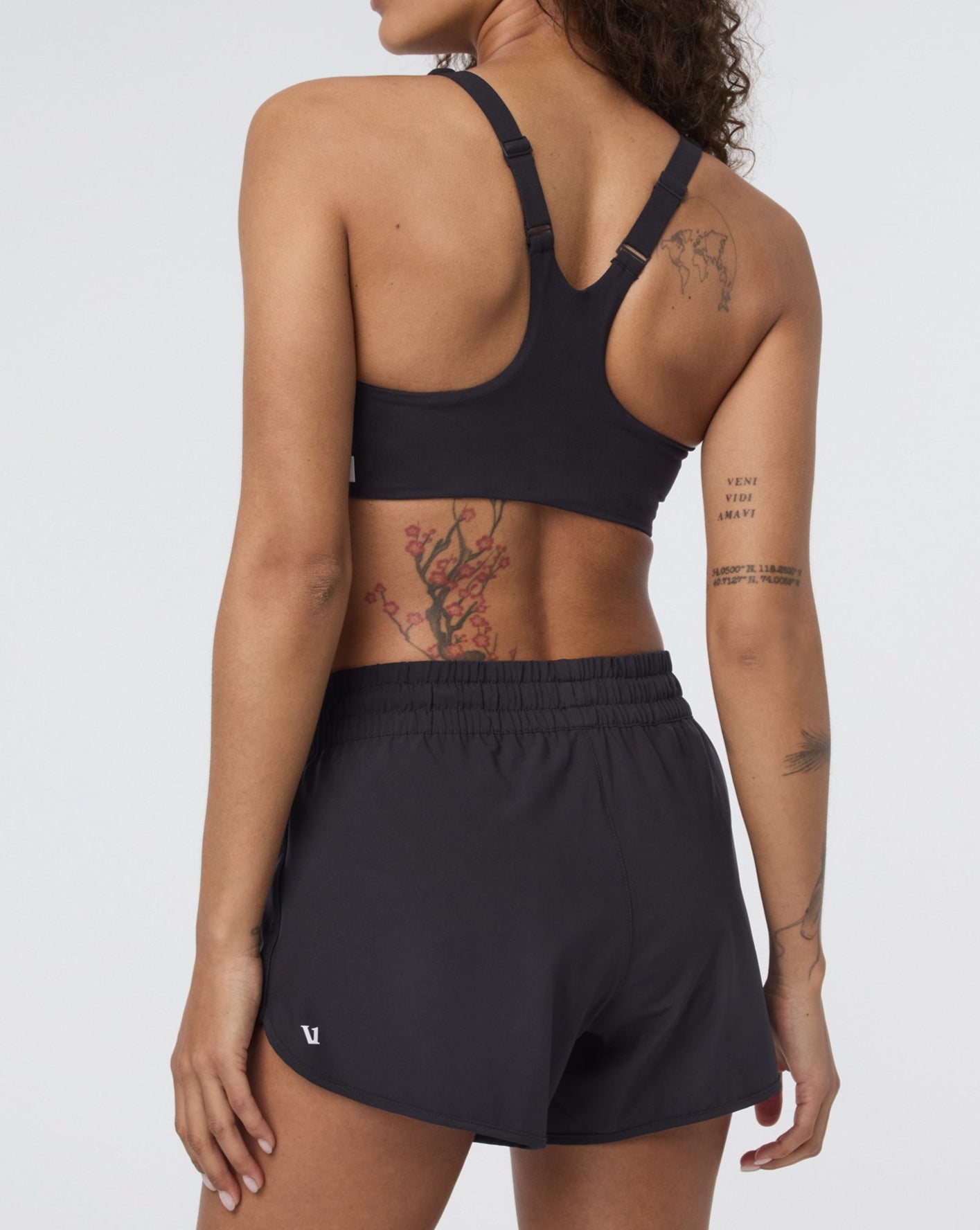 Vuori Dynamic Bra - Women's High-Performance Sports Bra for Yoga, Running & Gym Workouts - Breathable & Supportive Activewear for Fitness & Everyday Wear