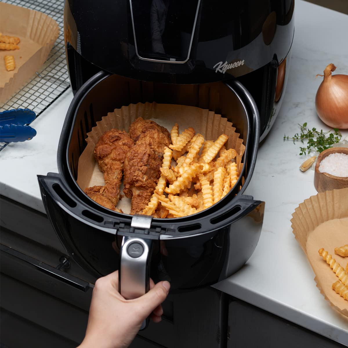 Disposable 8 Inch Square Air Fryer Liners - Case of 2,500 Non-Stick Parchment Paper Sheets | Waterproof, Oil-Resistant Kraft Paper for Easy Cleanup | Perfect for Air Frying, Baking & Meal Prep