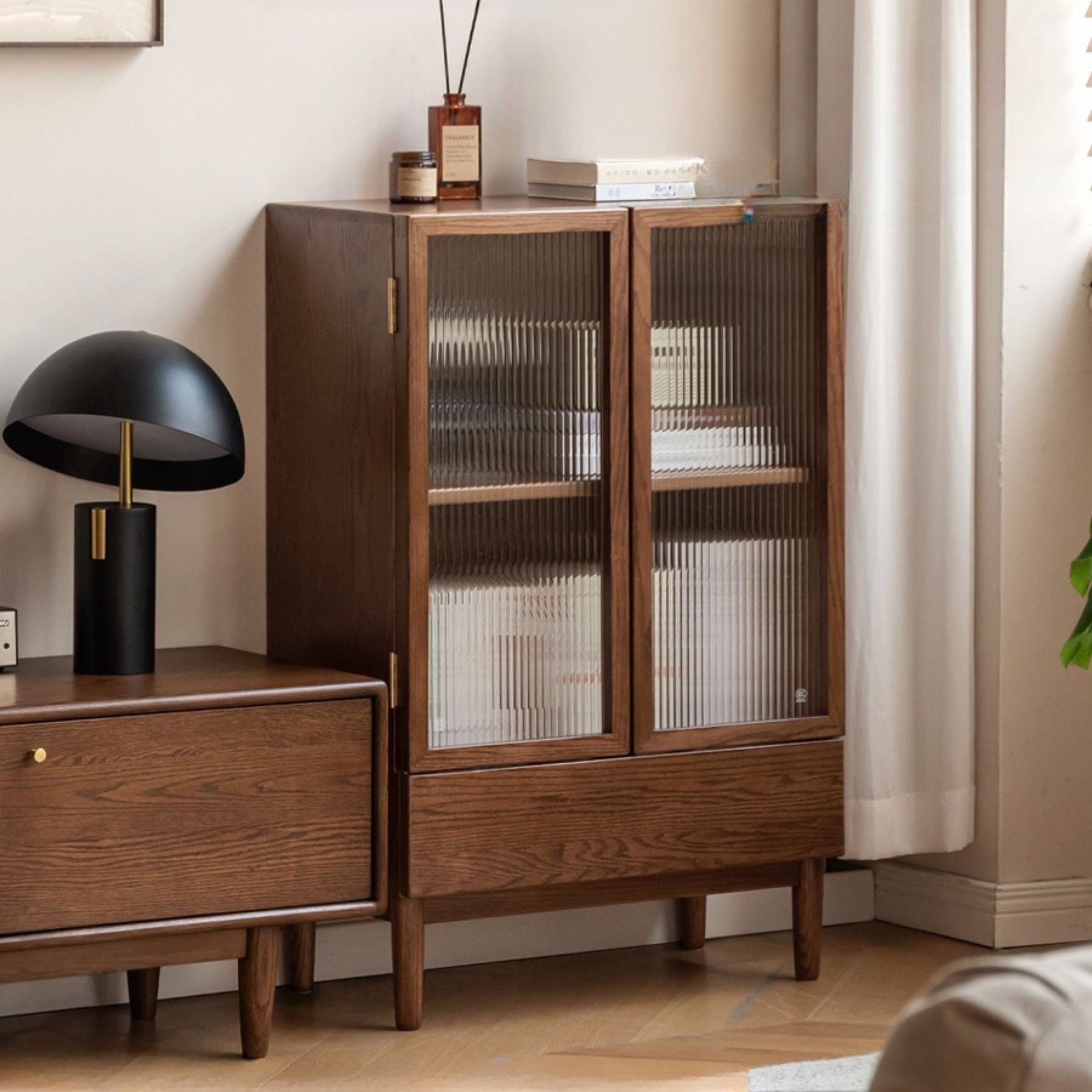Solid Oak Wood Modern Side Cabinet - Stylish Storage for Living Room, Bedroom, or Office