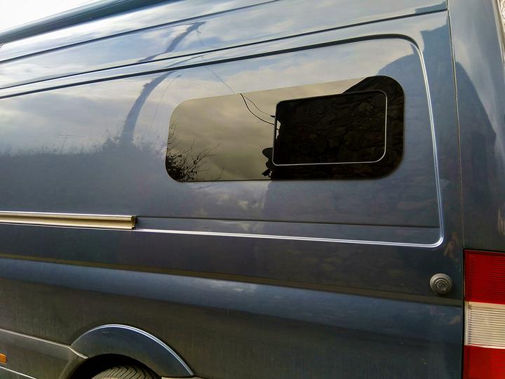 Van Bunk Half Slider Window for Driver Side 40