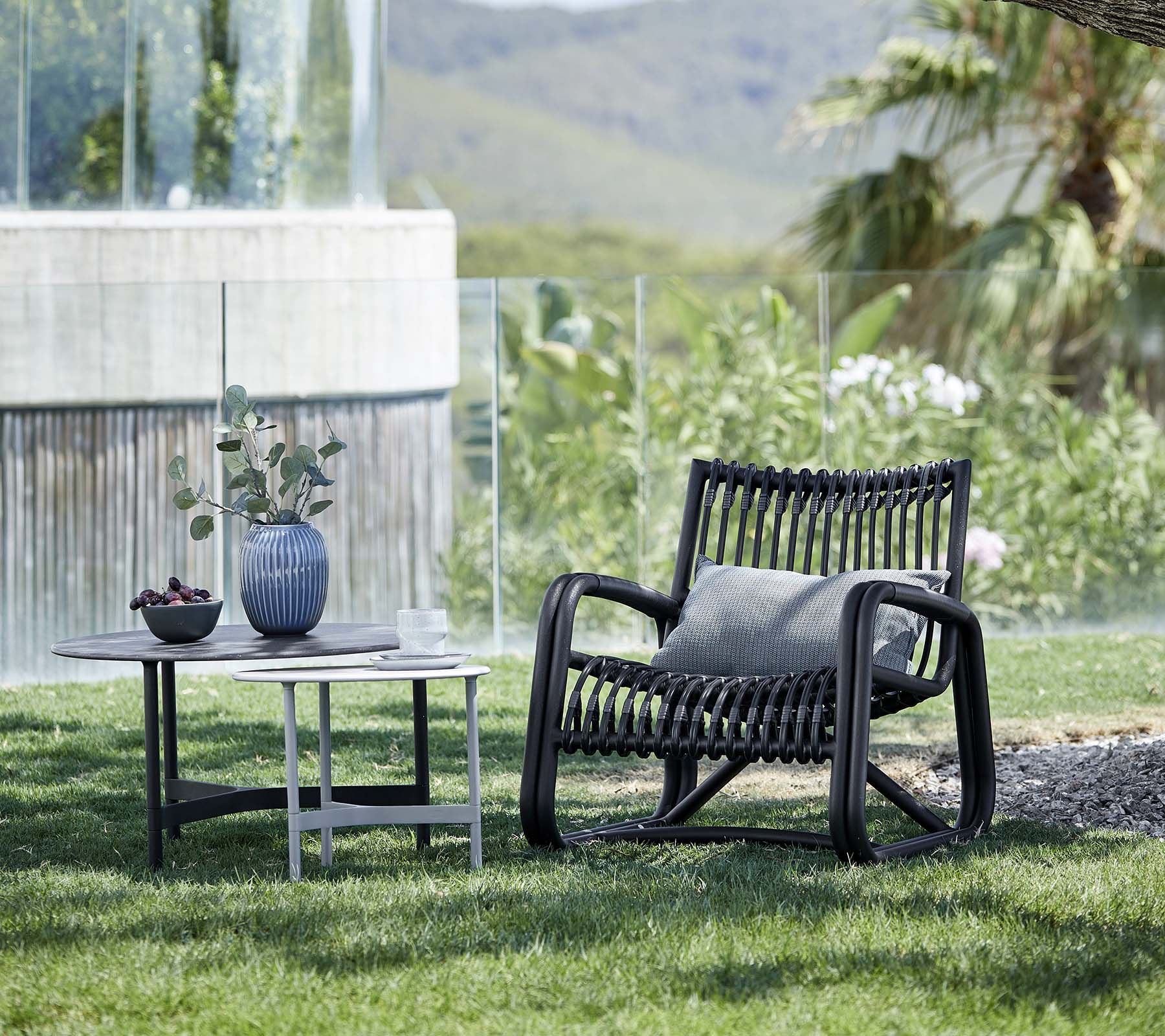 Modern Curve Lounge Chair - Ergonomic Design for Living Room, Bedroom & Office - Comfortable Accent Seating for Relaxing & Reading