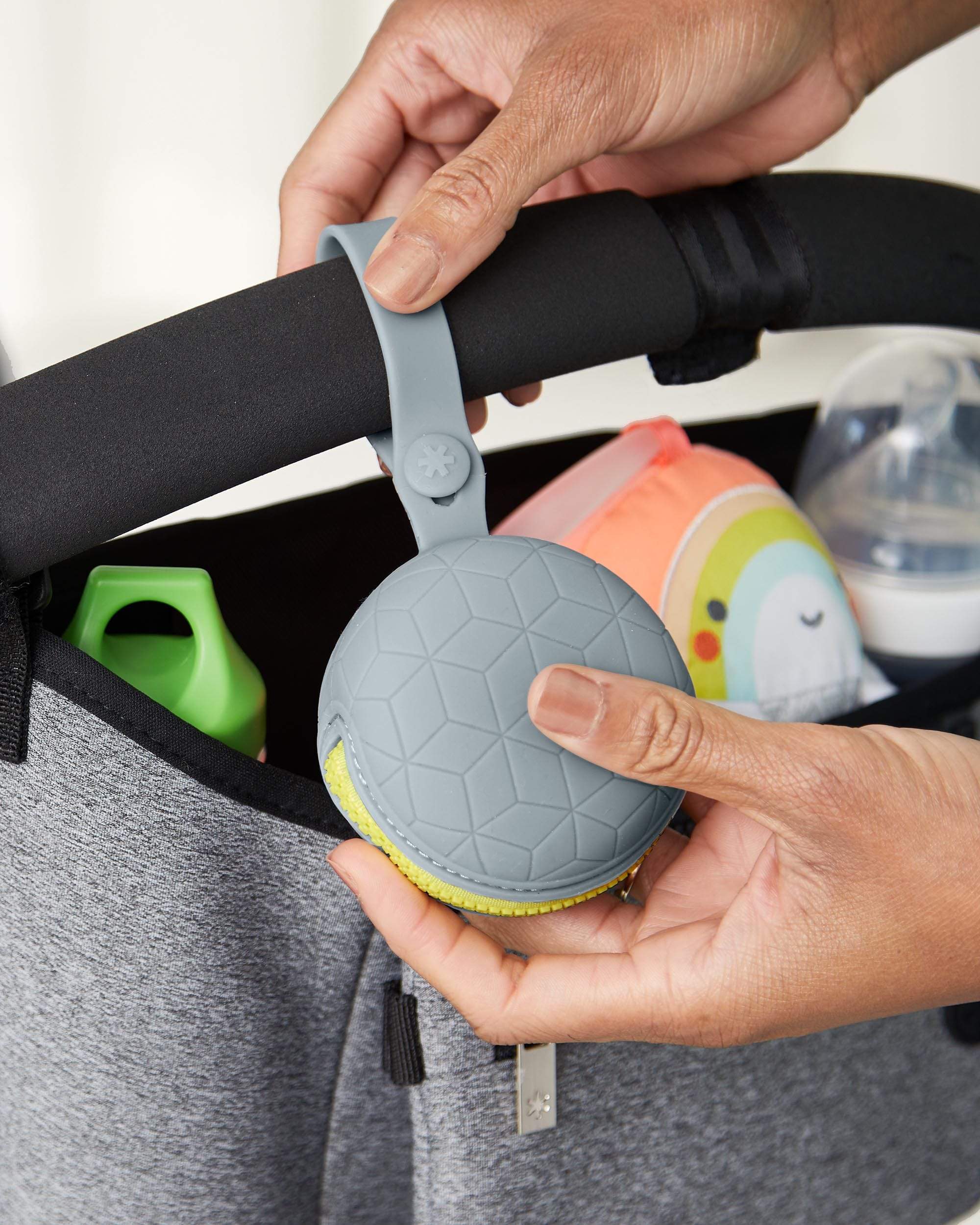 Skip Hop Grab & Go Silicone Pacifier Holder - Baby Pacifier Clip for Stroller, Car Seat & Diaper Bag - BPA-Free Teething Toy for Infants & Toddlers