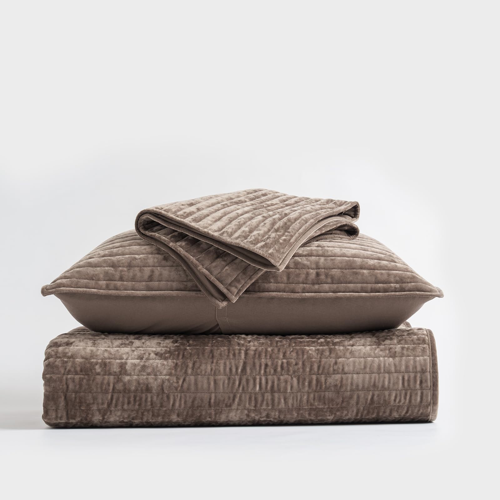 Luxurious Velvet Quilt Set King Size - Soft Striped Channel Bedding with Lightweight Comforter for All Seasons | Oversized Bedspread Coverlet & 2 Matching Shams in Mocha Brown | Perfect for Master Bedroom, Guest Room & Cozy Winter Nights