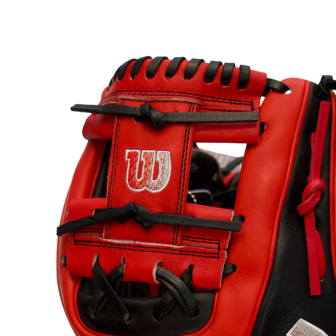 Wilson A2000 1786 BRED 25 11.5 Inch Infield Baseball Glove - Premium Leather Baseball Mitt for Infielders, Fast-Pitch & Slow-Pitch Games, Practice & Training