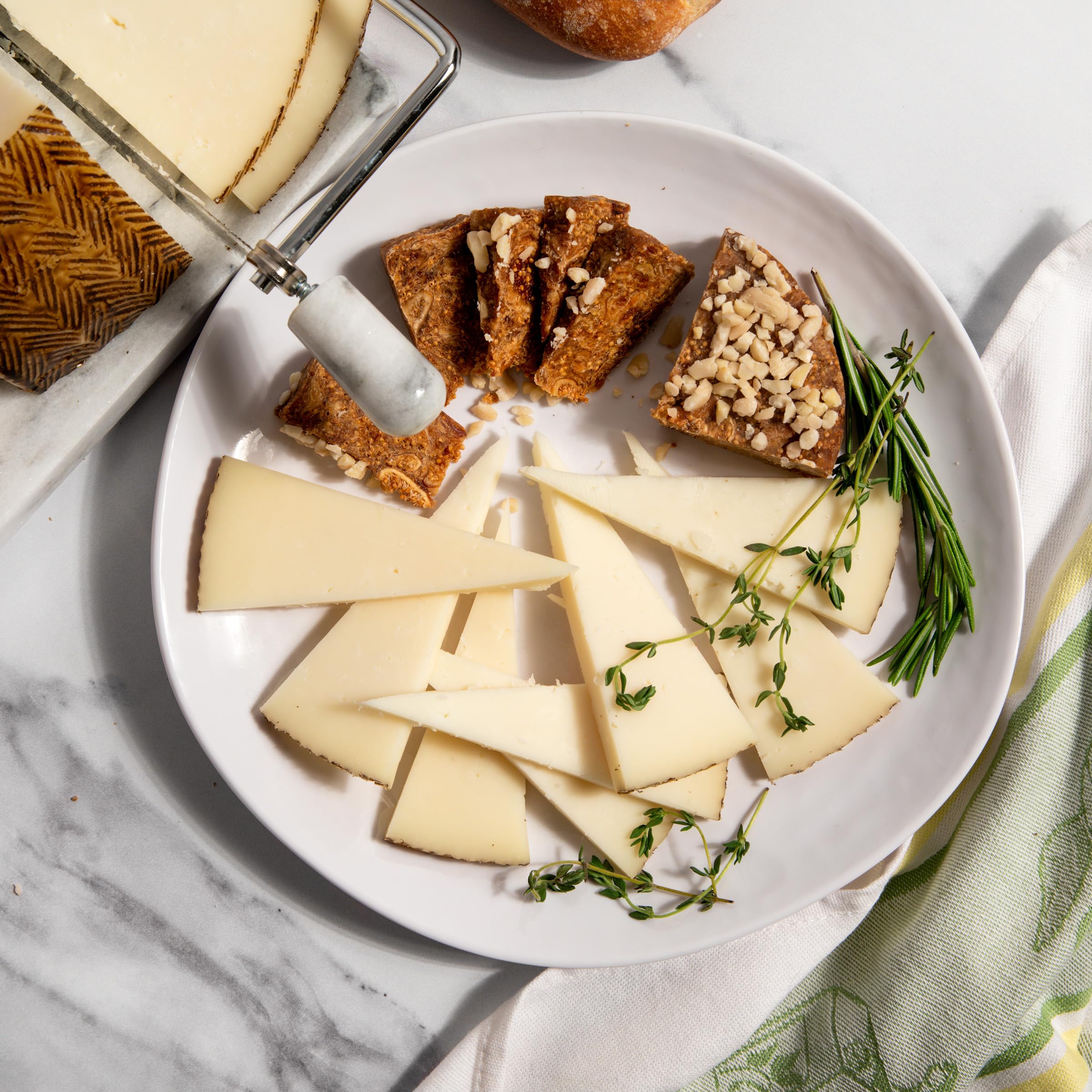 igourmet Holiday Cheese Sampler - Premium Christmas Gourmet Cheese Gift Box with Manchego, English Cheddar & Artisan Cheeses | Perfect for Holiday Parties, Corporate Gifts & Cheese Lovers
