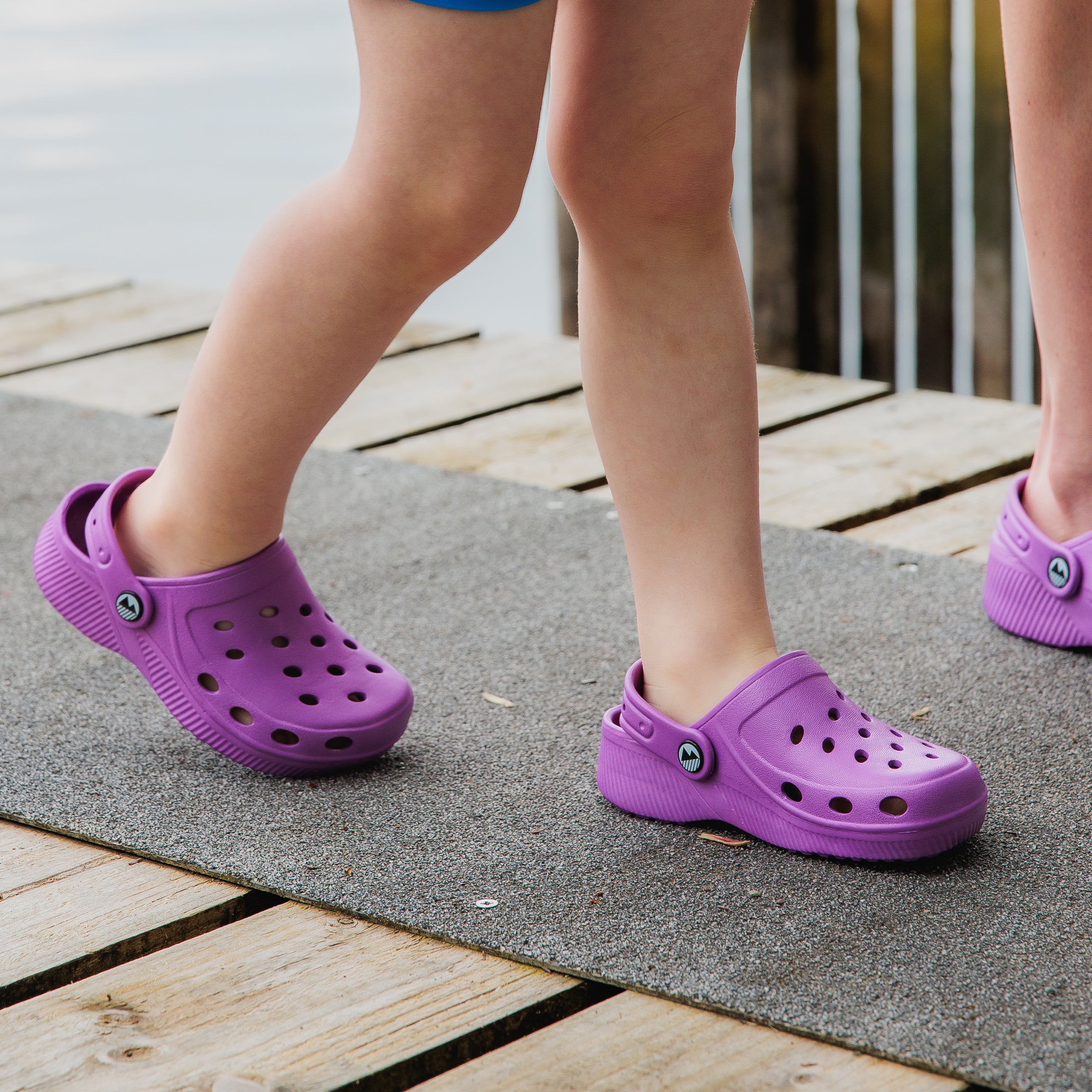 Breathable Kids' Slippers - Soft & Comfortable Ventilated Clogs for Boys & Girls - Perfect for Indoor Play, Beach, Pool & Backyard Fun