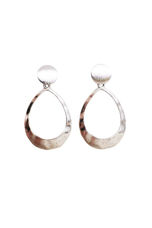 Kinsley Geometric Oval Earrings in Hammered Silver - Elegant Boho Jewelry for Women | Perfect for Parties, Weddings & Everyday Wear