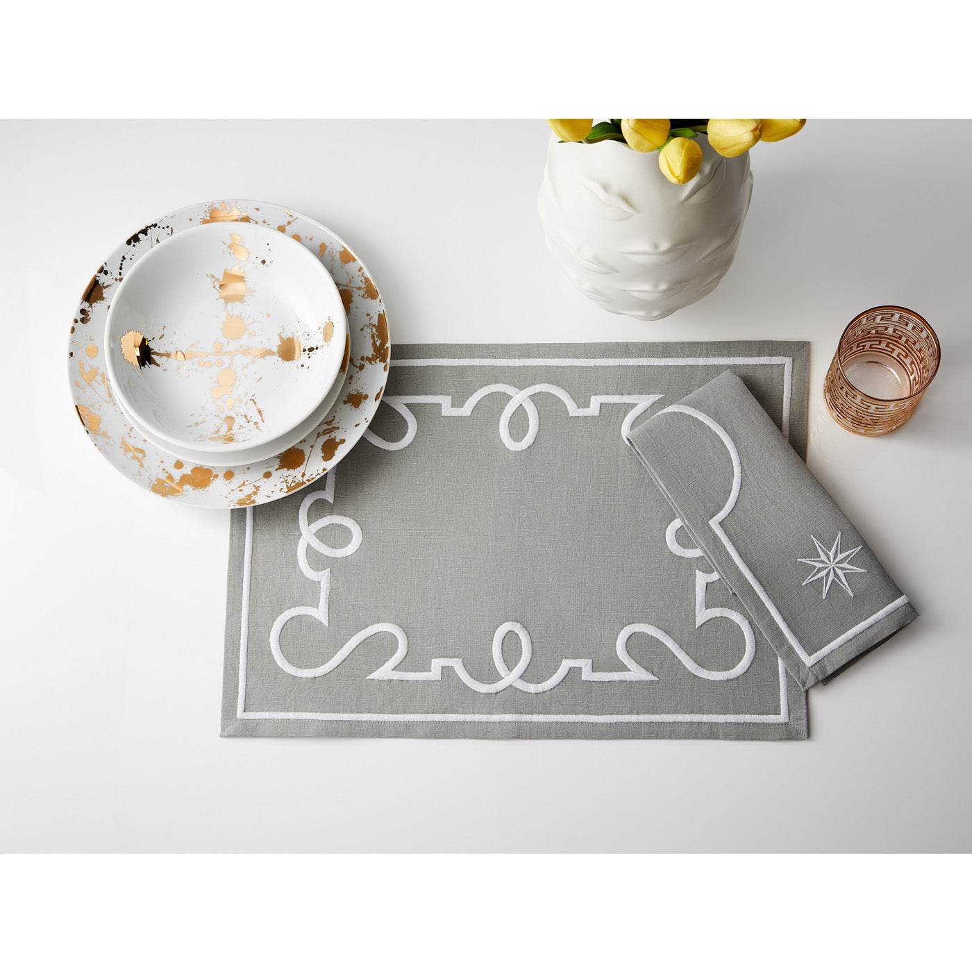 Premium Waterproof Placemat Set - 6 Pack Non-Slip Dining Table Mats for Kitchen, Dining Room, Office - Heat Resistant & Easy to Clean - Perfect for Everyday Meals, Dinner Parties & Home Decor