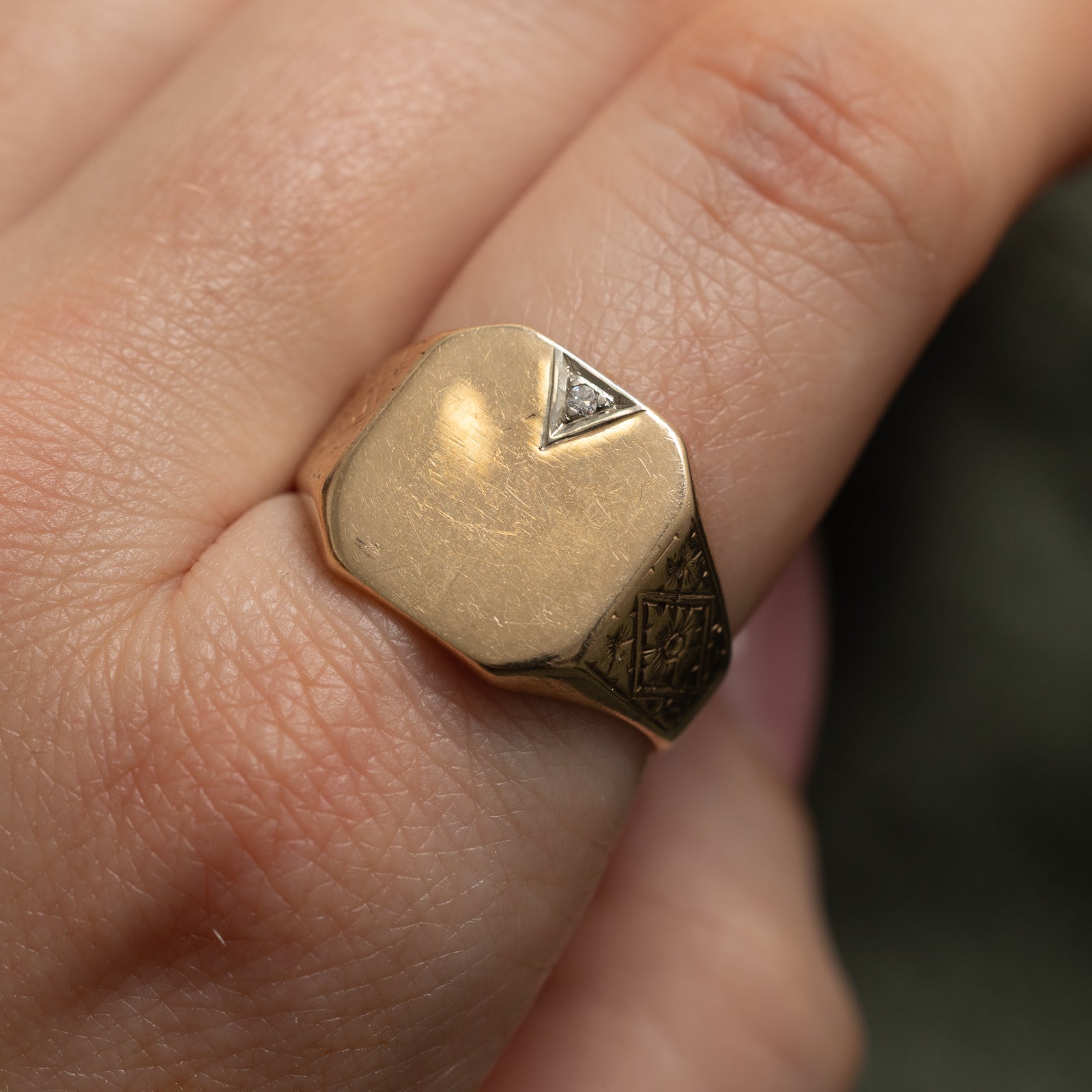 Diamond Textured Signet Ring for Men - 0.01ct Genuine Diamond - Size 9.5 - Classic Minimalist Jewelry for Everyday Wear, Wedding Bands & Gifts