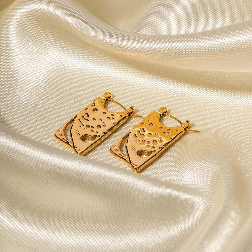 18K Gold Plated Geometric Hollow Rectangle Hoop Earrings for Women - Trendy Minimalist Dangle Earrings for Everyday Wear, Party & Date Night | JDE014