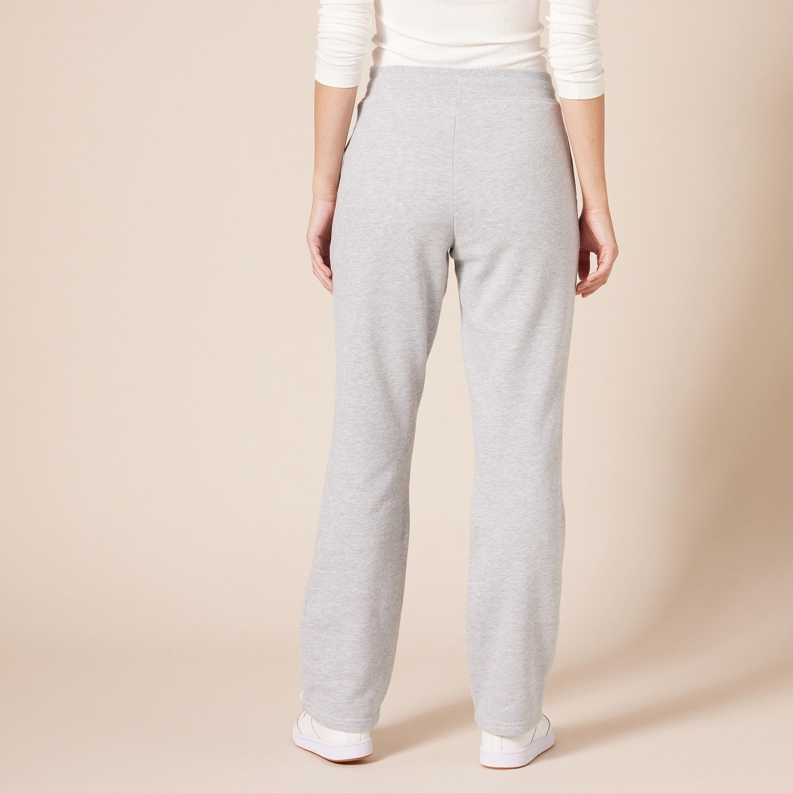 Amazon Essentials Women's Fleece Straight Leg Sweatpants - Comfortable Lounge Pants for Casual Wear, Yoga & Home Relaxation (Plus Size Available)