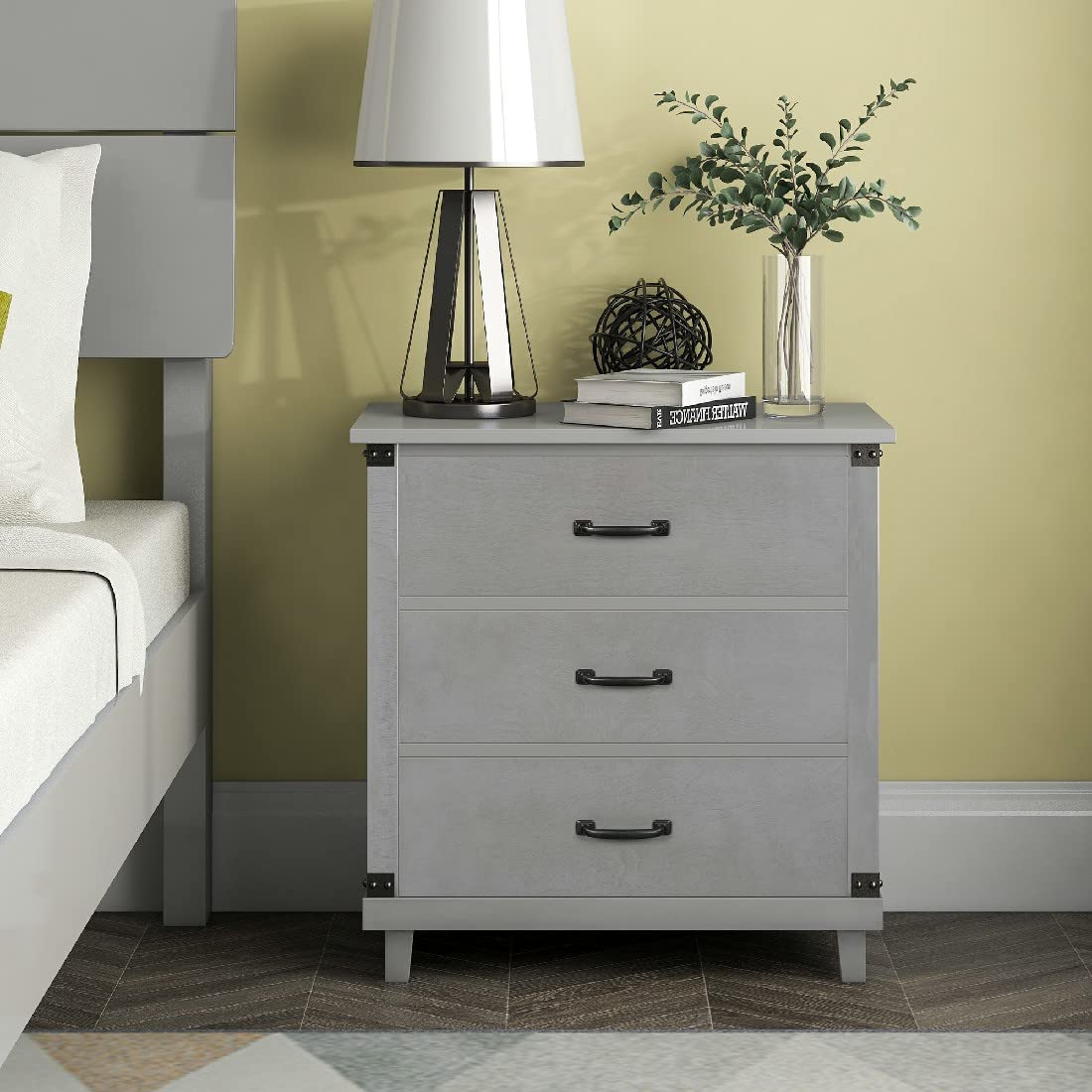 Modern Nightstand with Storage Drawers & Shelves - Solid Wood Bedside Table for Bedroom & Living Room