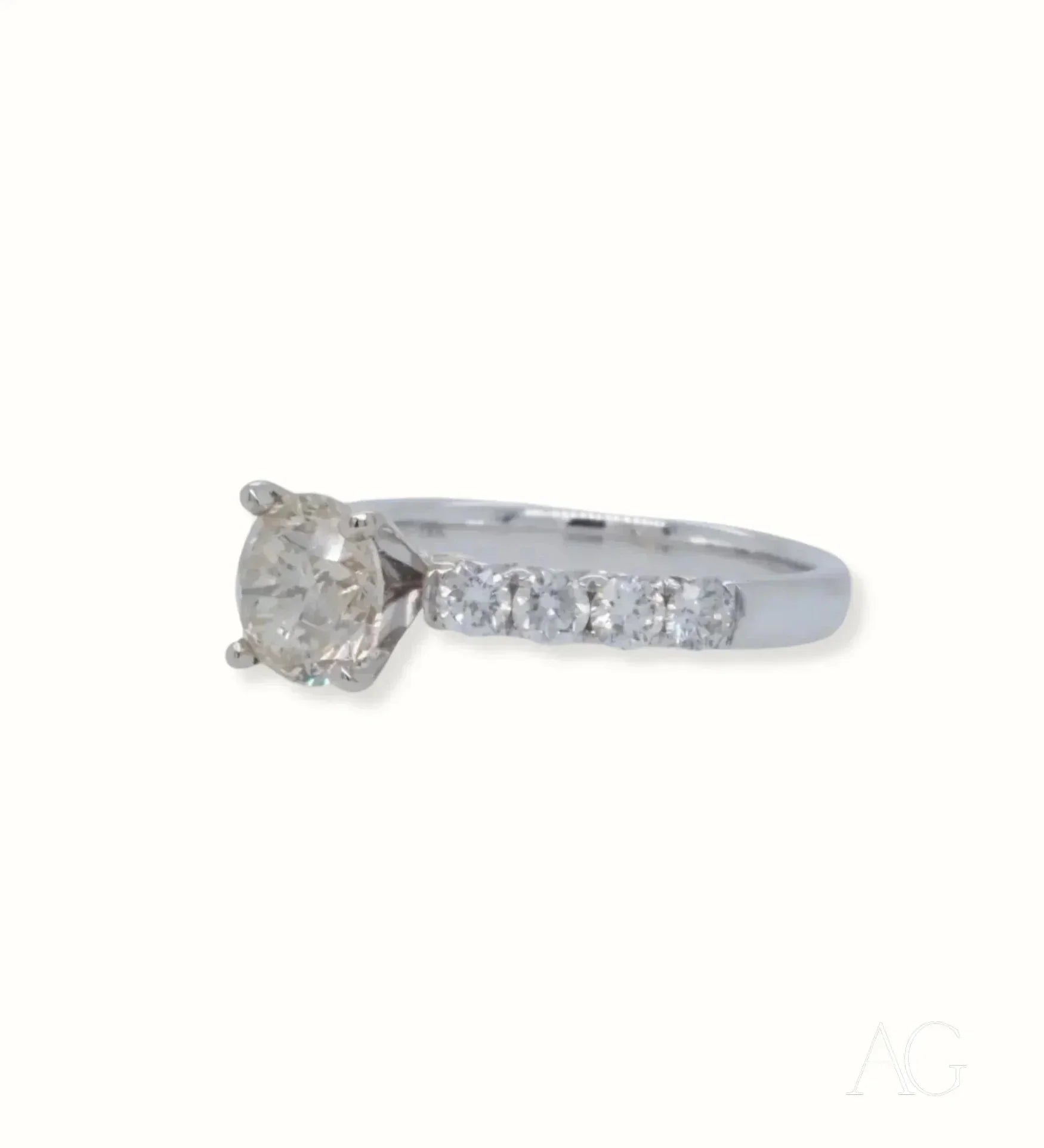 Eternal Love 18k White Gold Diamond Ring - 1.35ct Round Cut Solitaire Engagement Ring for Women | Perfect for Proposals, Anniversaries & Romantic Gifts