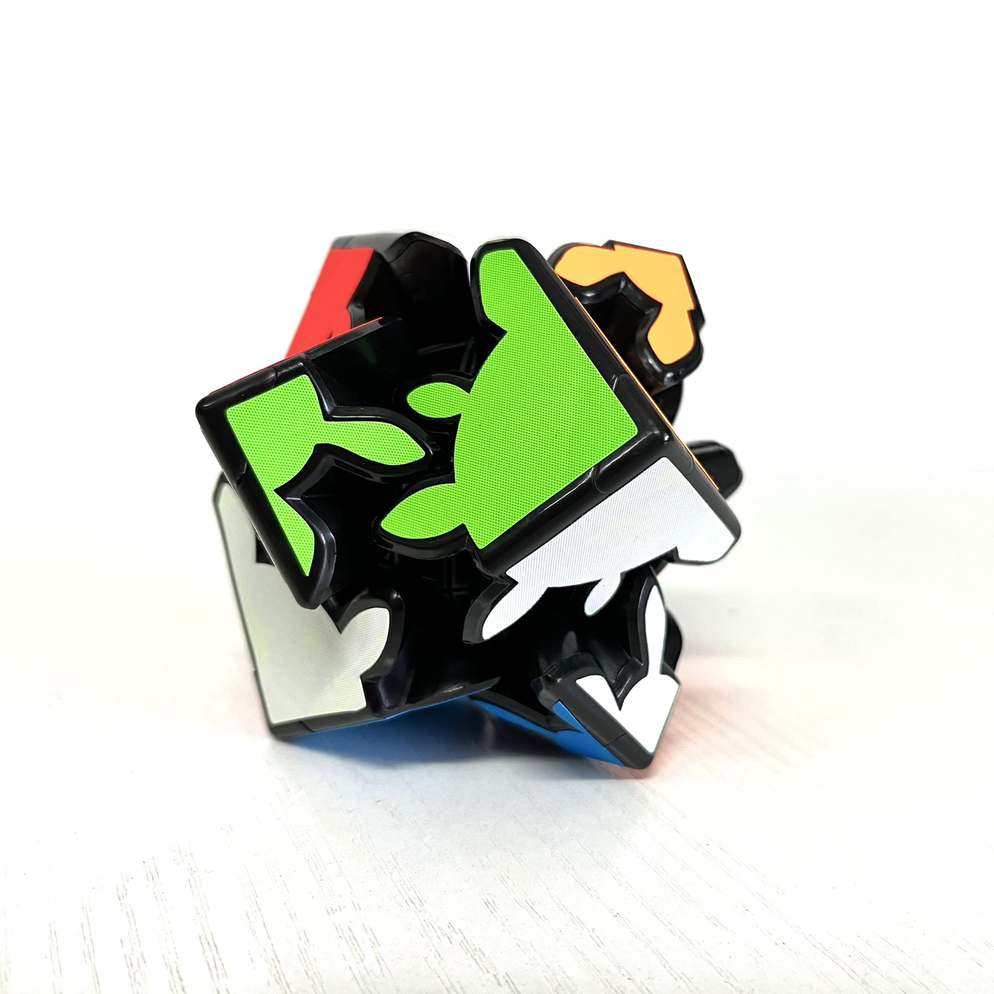 2x2x2 Gear Cube - Magic Speed Puzzle Cube for Kids & Adults - Perfect for Brain Training, Stress Relief & Fun Challenges