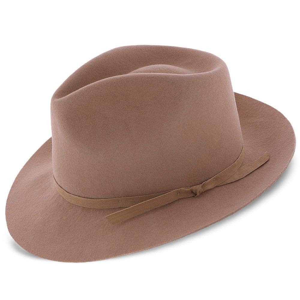 Stylish Tour Cloth Flat Cap for Outdoor Adventures & Travel